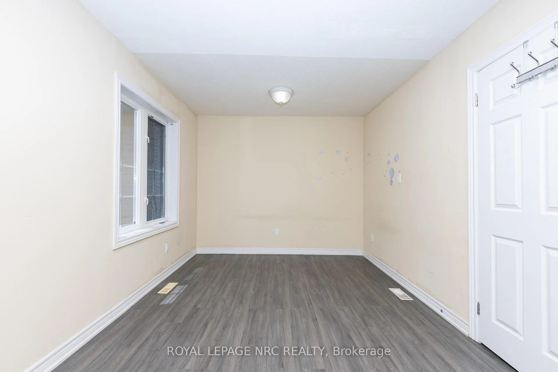Photo 20 of 34 Chloe Street, St. Catharines, E. Chester — HOMEH