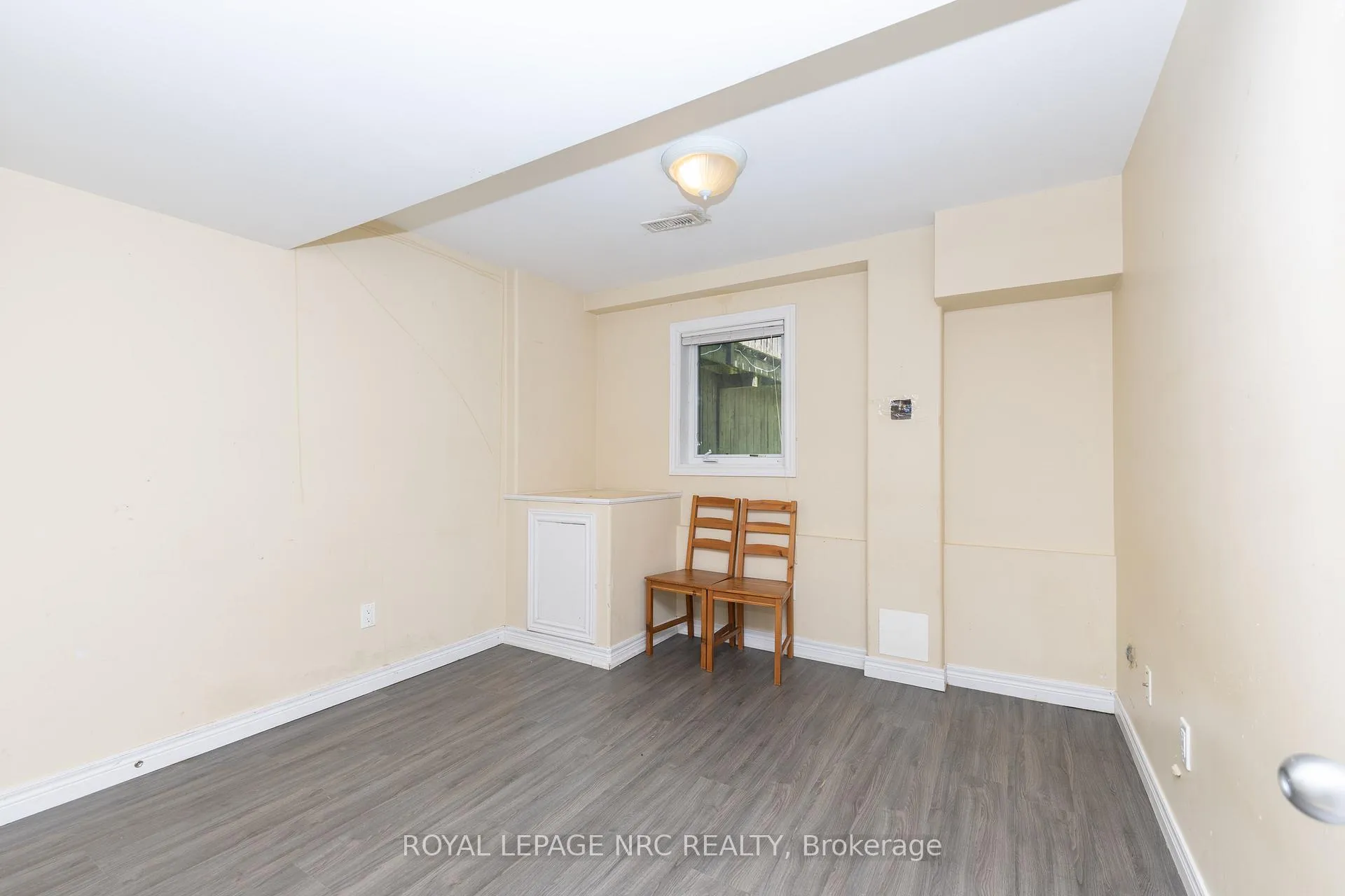 Photo 24 of 34 Chloe Street, St. Catharines, E. Chester — HOMEH