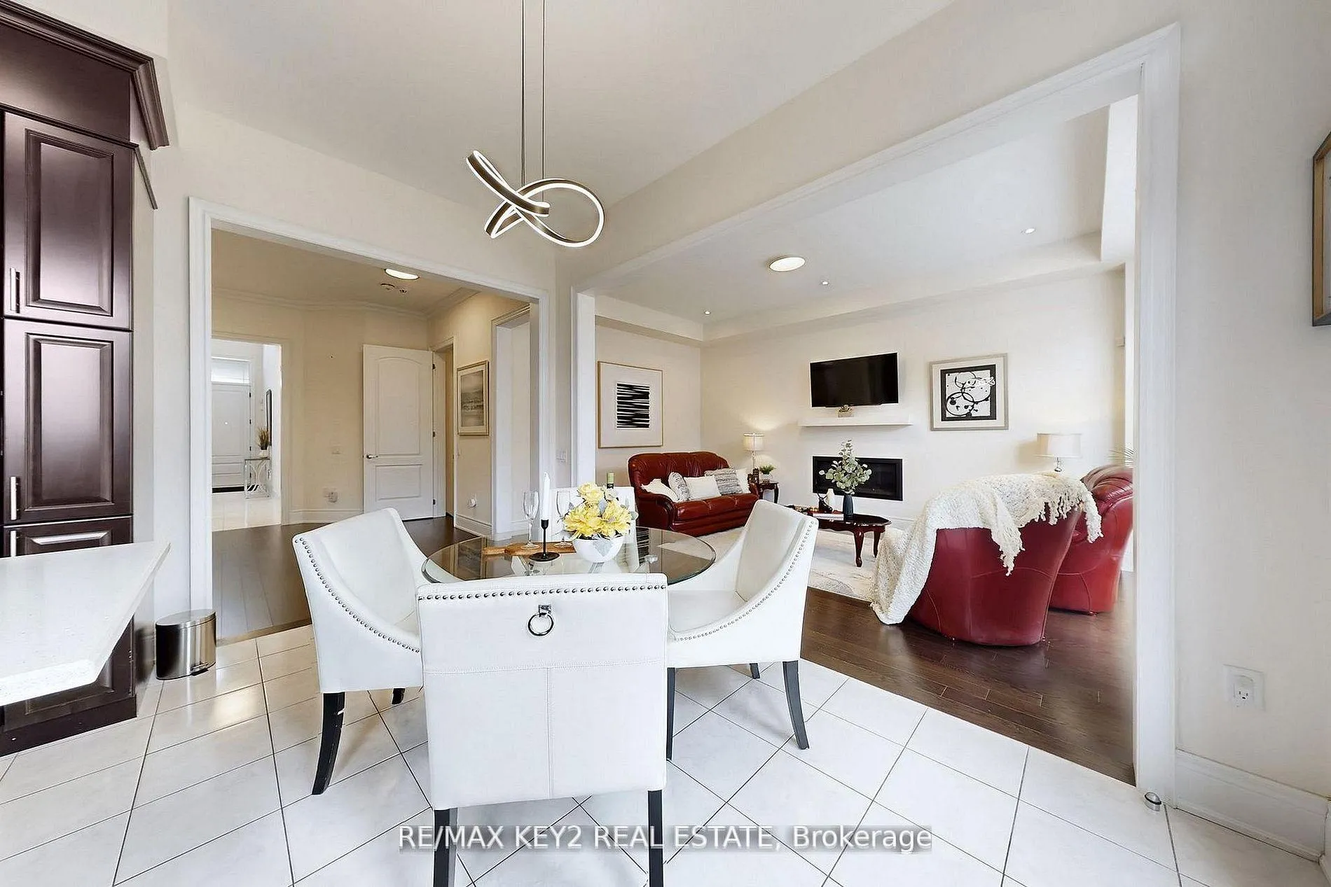 Photo 14 of 10 Lyle Way, Brampton, Northwest Brampton — HOMEH