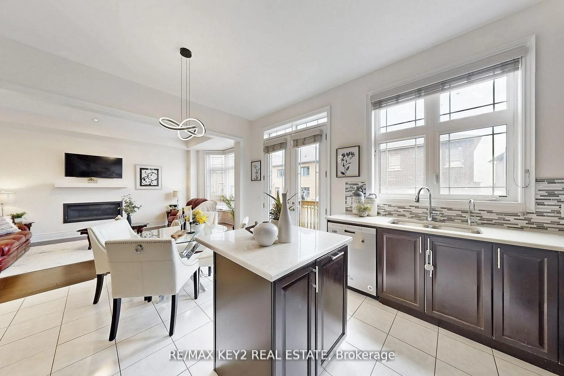 Photo 20 of 10 Lyle Way, Brampton, Northwest Brampton — HOMEH