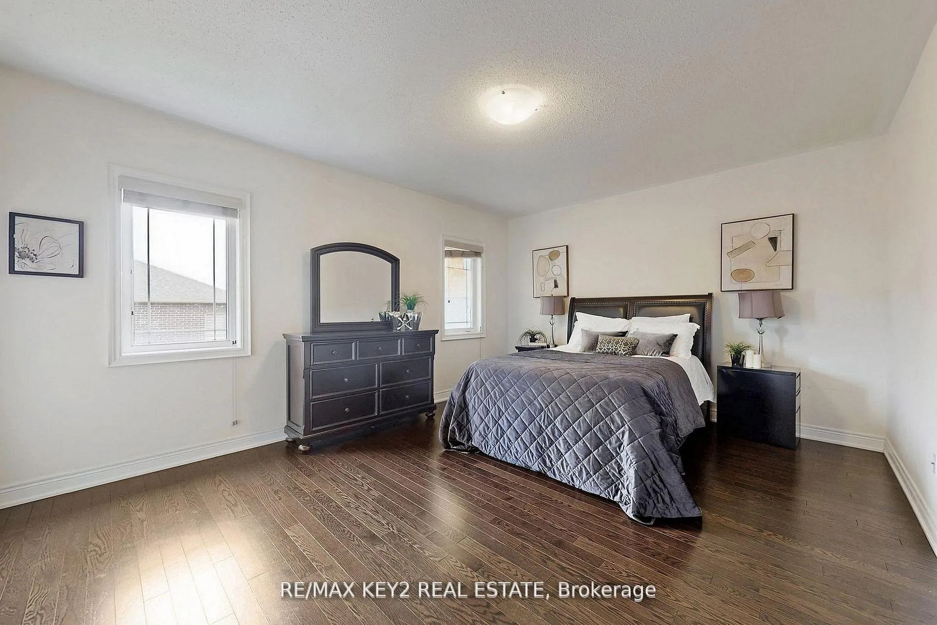 Photo 26 of 10 Lyle Way, Brampton, Northwest Brampton — HOMEH