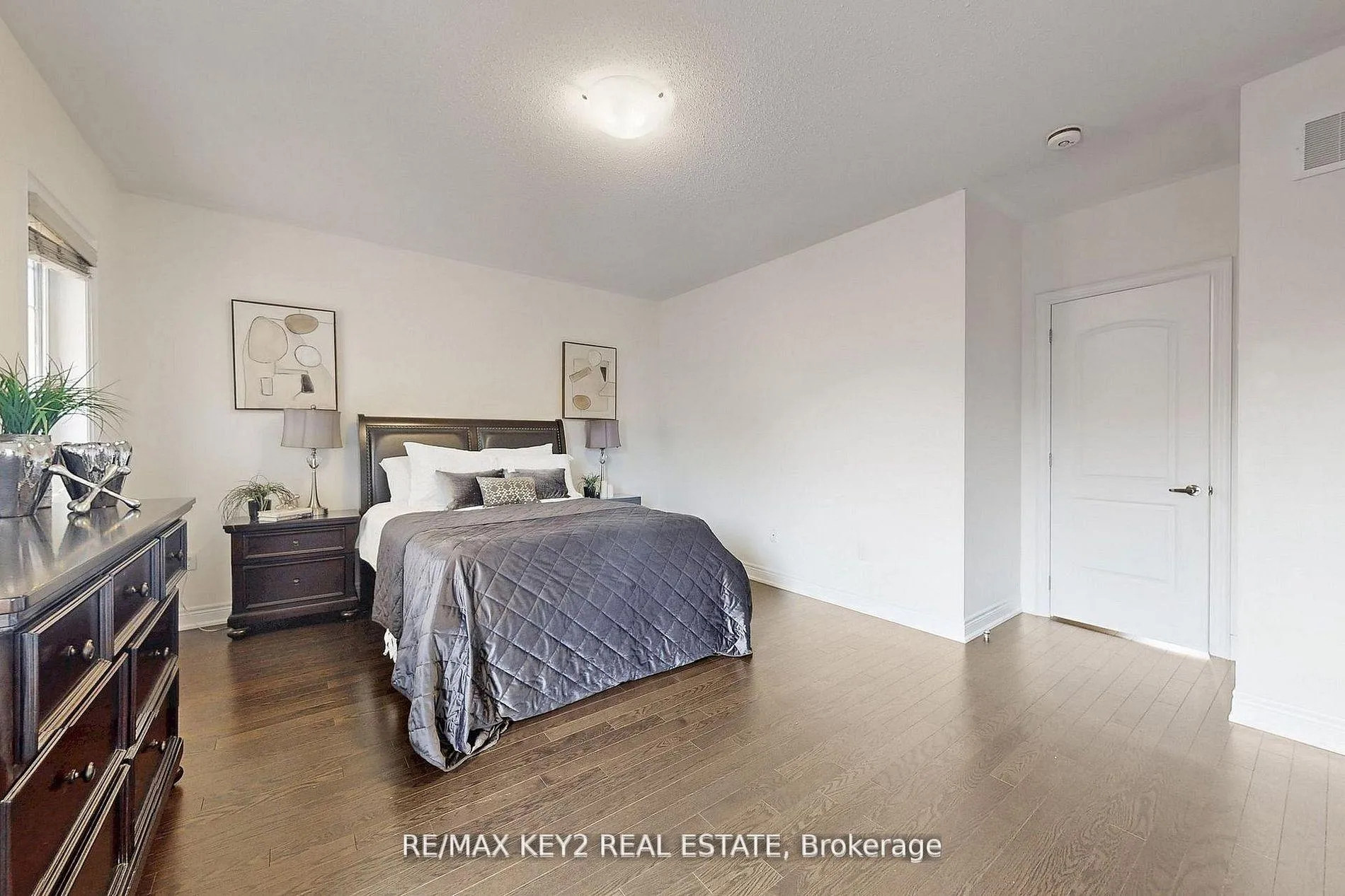 Photo 27 of 10 Lyle Way, Brampton, Northwest Brampton — HOMEH