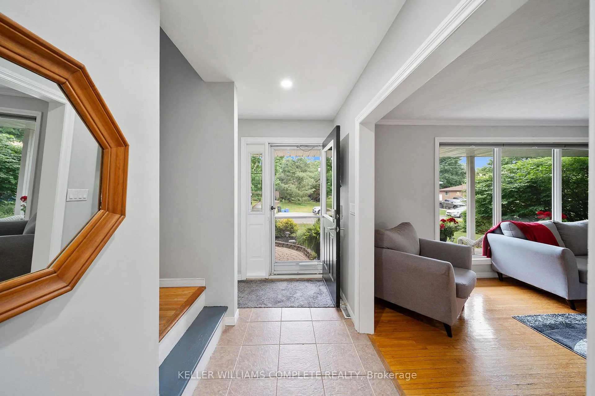 Photo 8 of 39 Holden Avenue, Norfolk, Simcoe — HOMEH