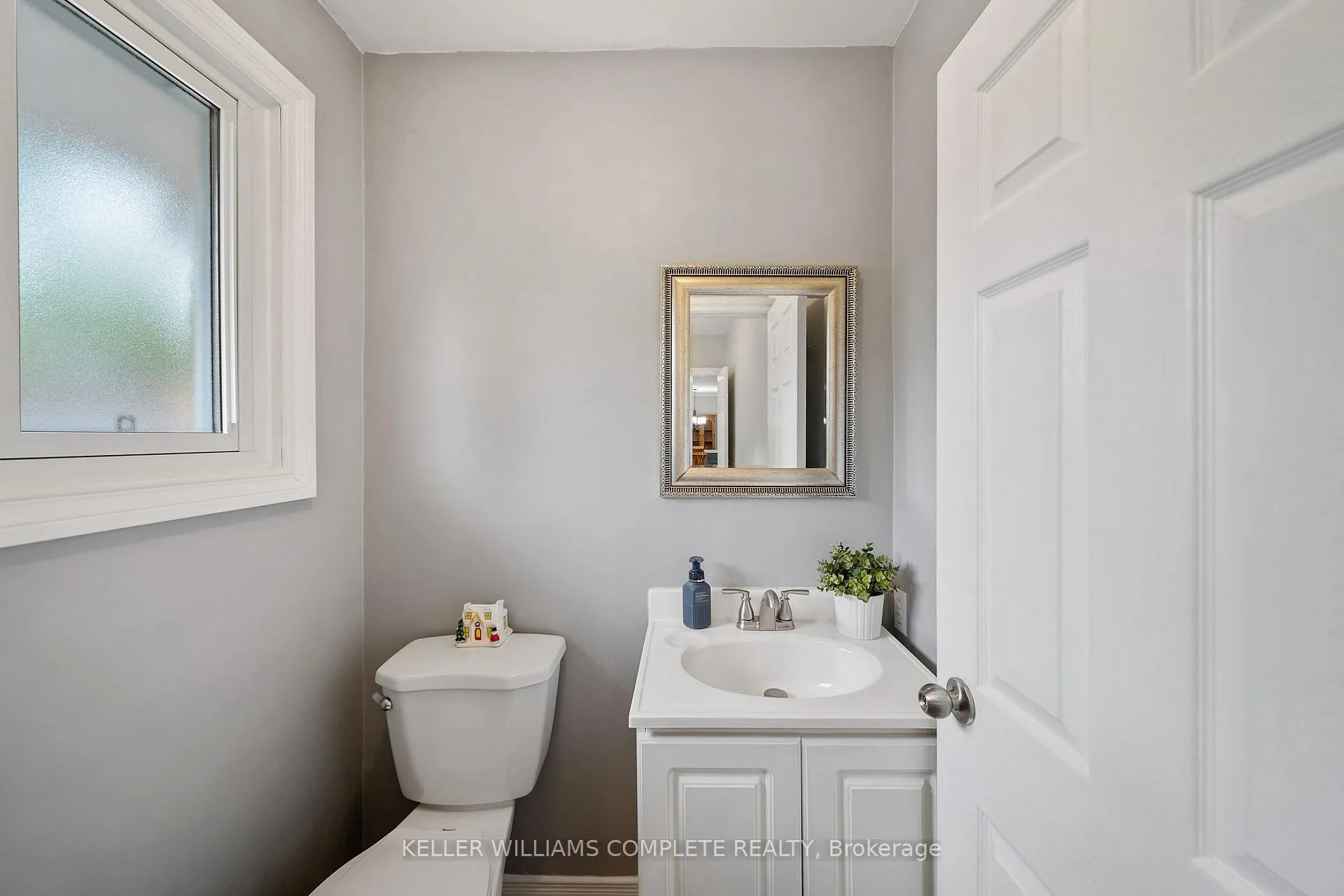 Photo 19 of 39 Holden Avenue, Norfolk, Simcoe — HOMEH