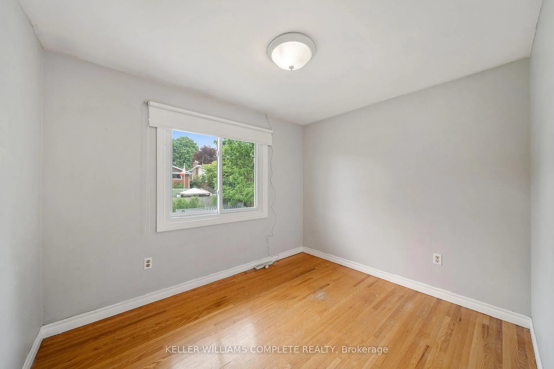 Photo 29 of 39 Holden Avenue, Norfolk, Simcoe — HOMEH