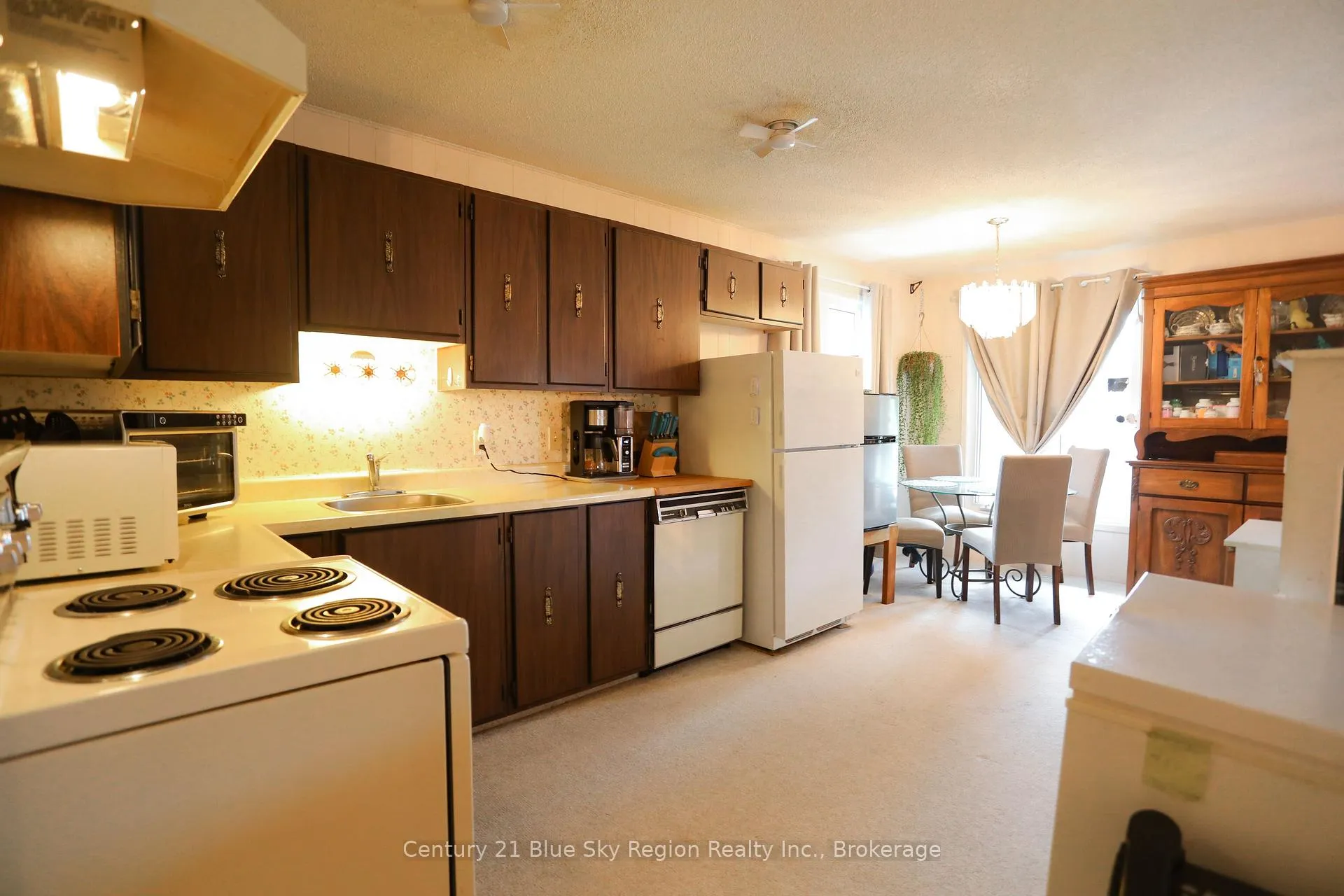 Photo 13 of 124 King Street W, Powassan — HOMEH