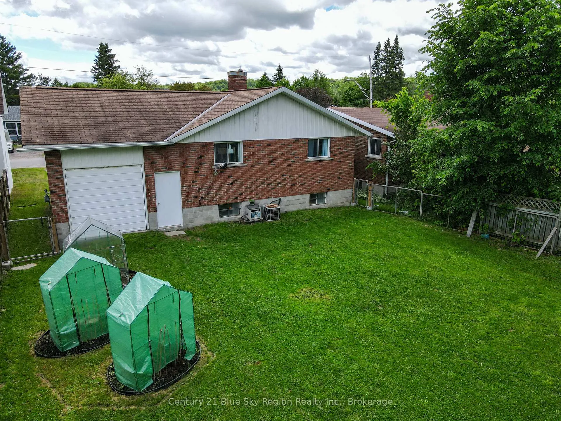 Photo 44 of 124 King Street W, Powassan — HOMEH