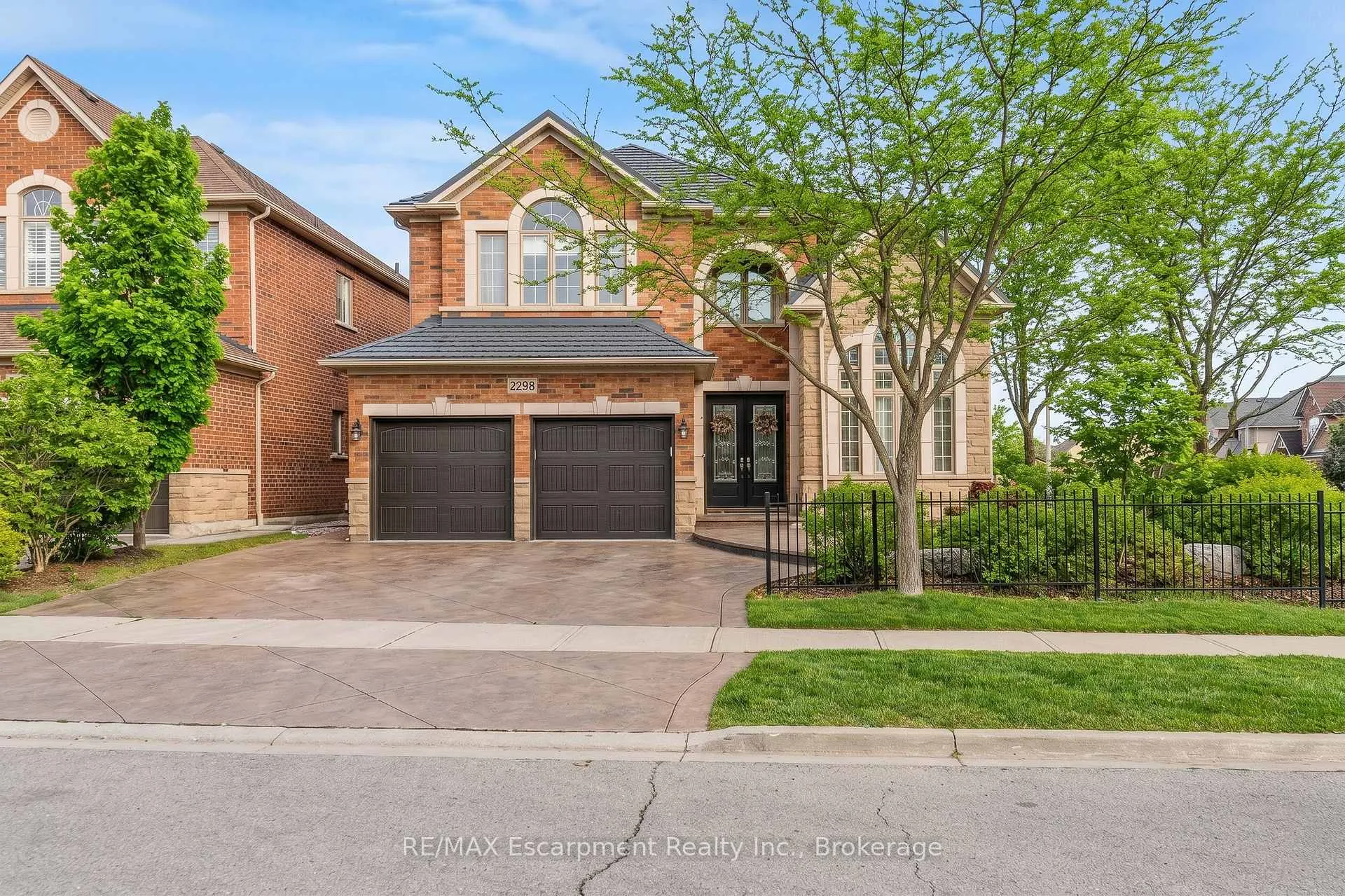 Front of 2298 Salcome Drive
