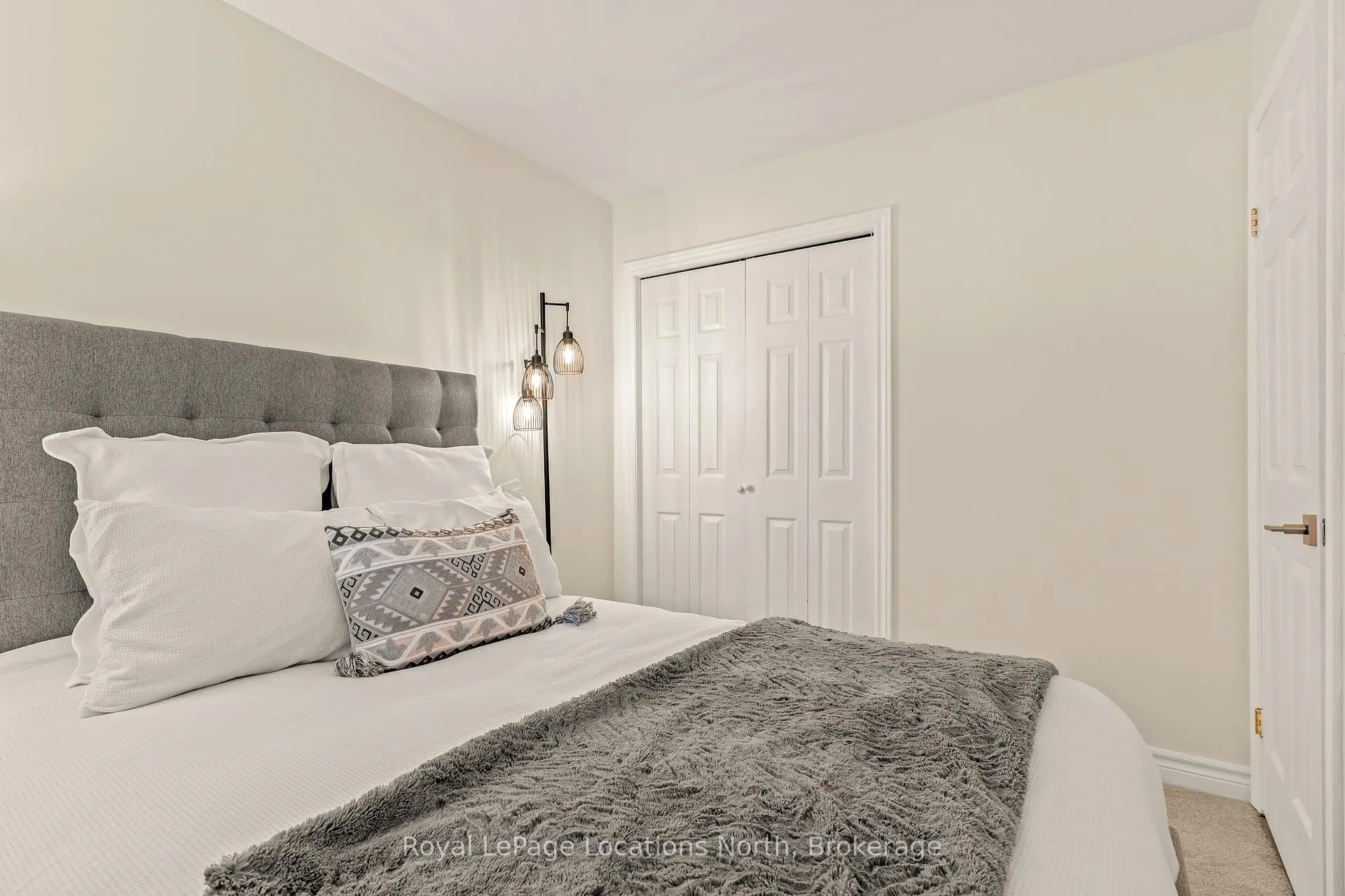 Photo 5 of Unit 28, 168 Escarpment Crescent, Collingwood — HOMEH