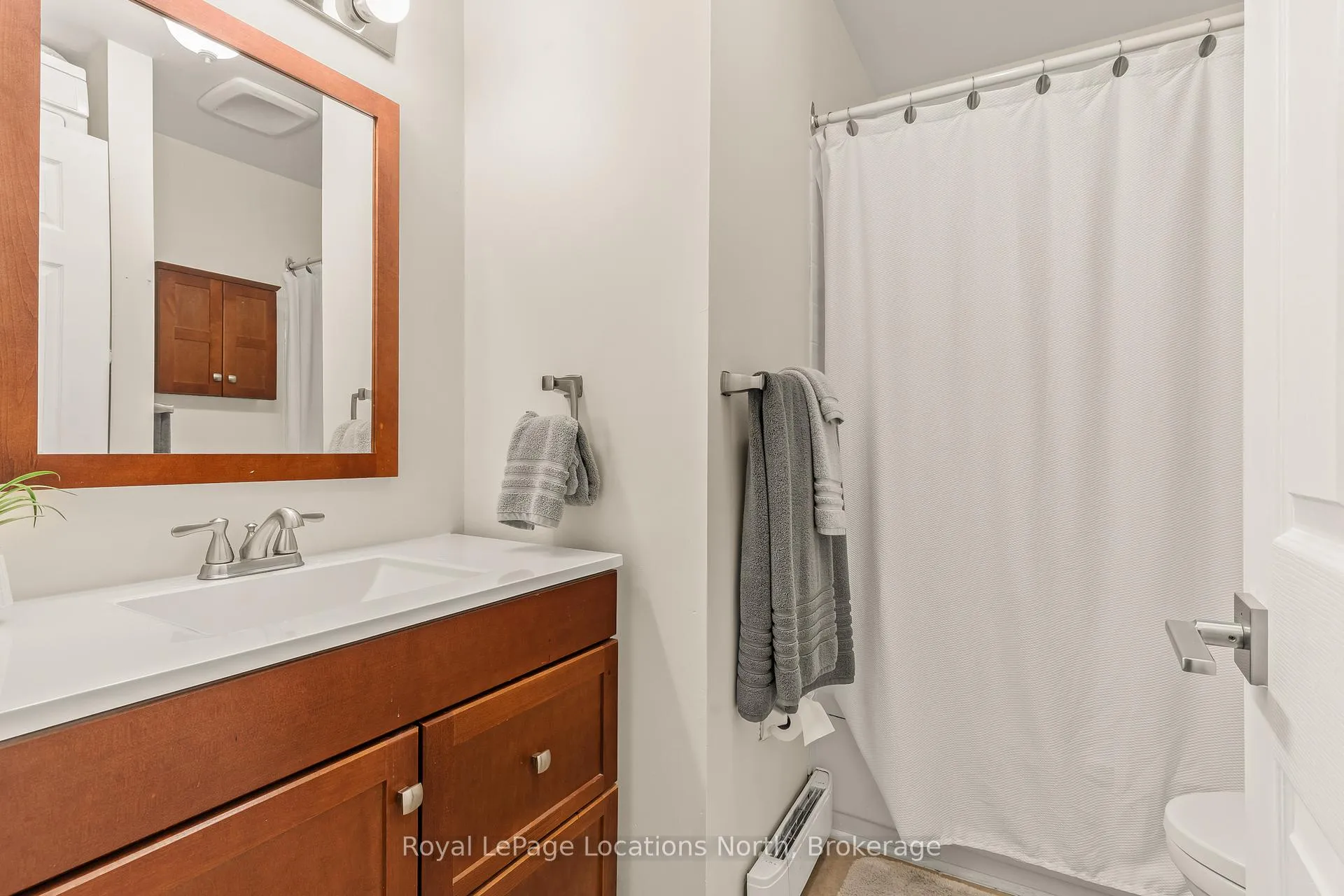 Photo 6 of Unit 28, 168 Escarpment Crescent, Collingwood — HOMEH