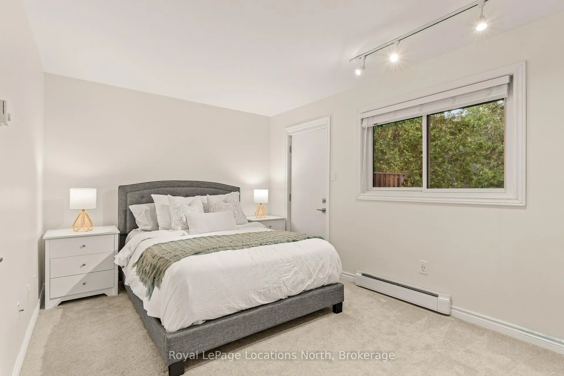 Photo 9 of Unit 28, 168 Escarpment Crescent, Collingwood — HOMEH