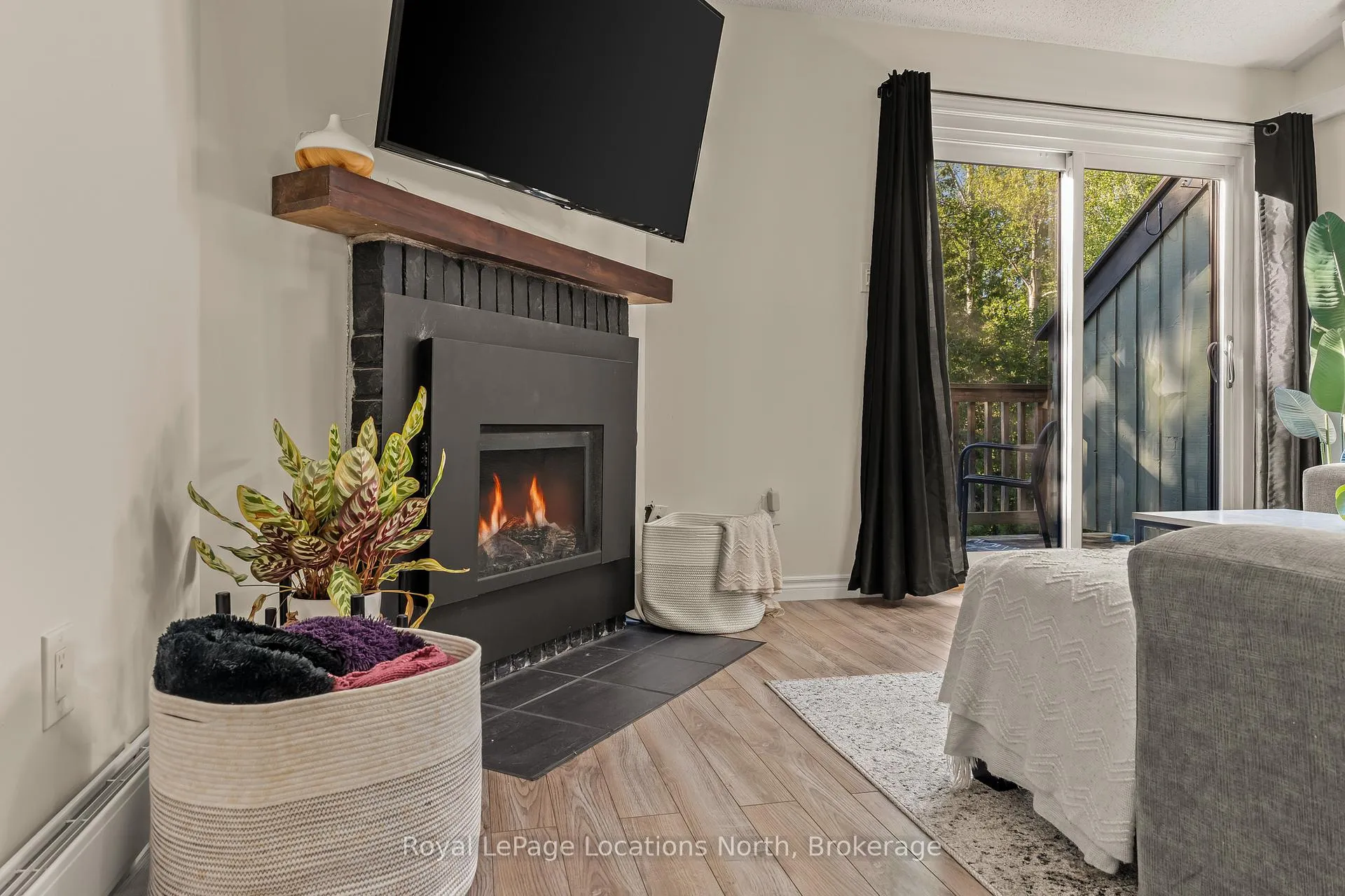 Photo 22 of Unit 28, 168 Escarpment Crescent, Collingwood — HOMEH