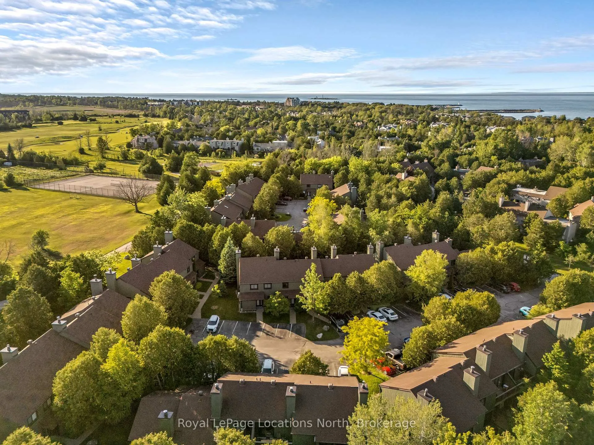 Photo 35 of Unit 28, 168 Escarpment Crescent, Collingwood — HOMEH