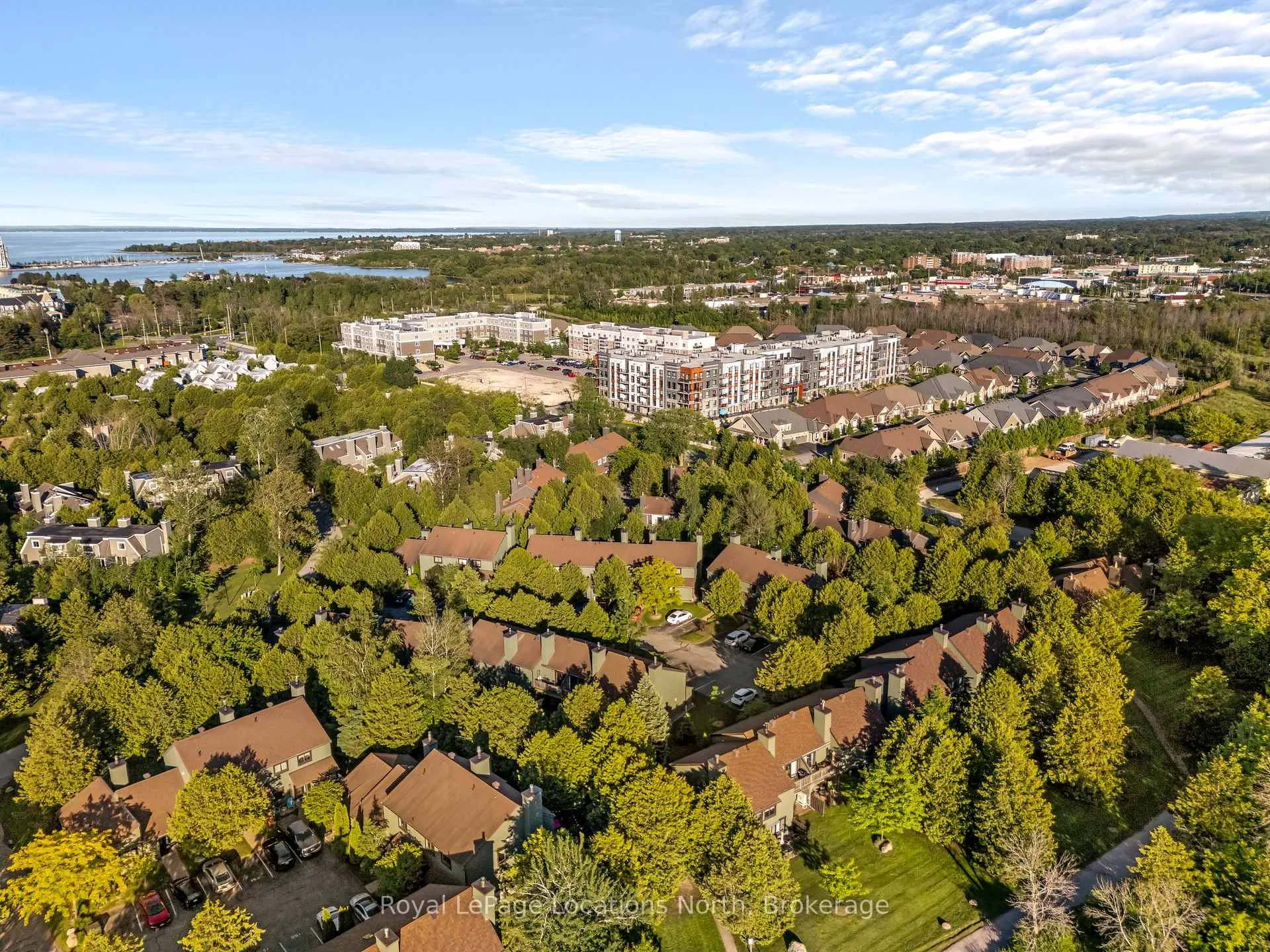 Photo 37 of Unit 28, 168 Escarpment Crescent, Collingwood — HOMEH