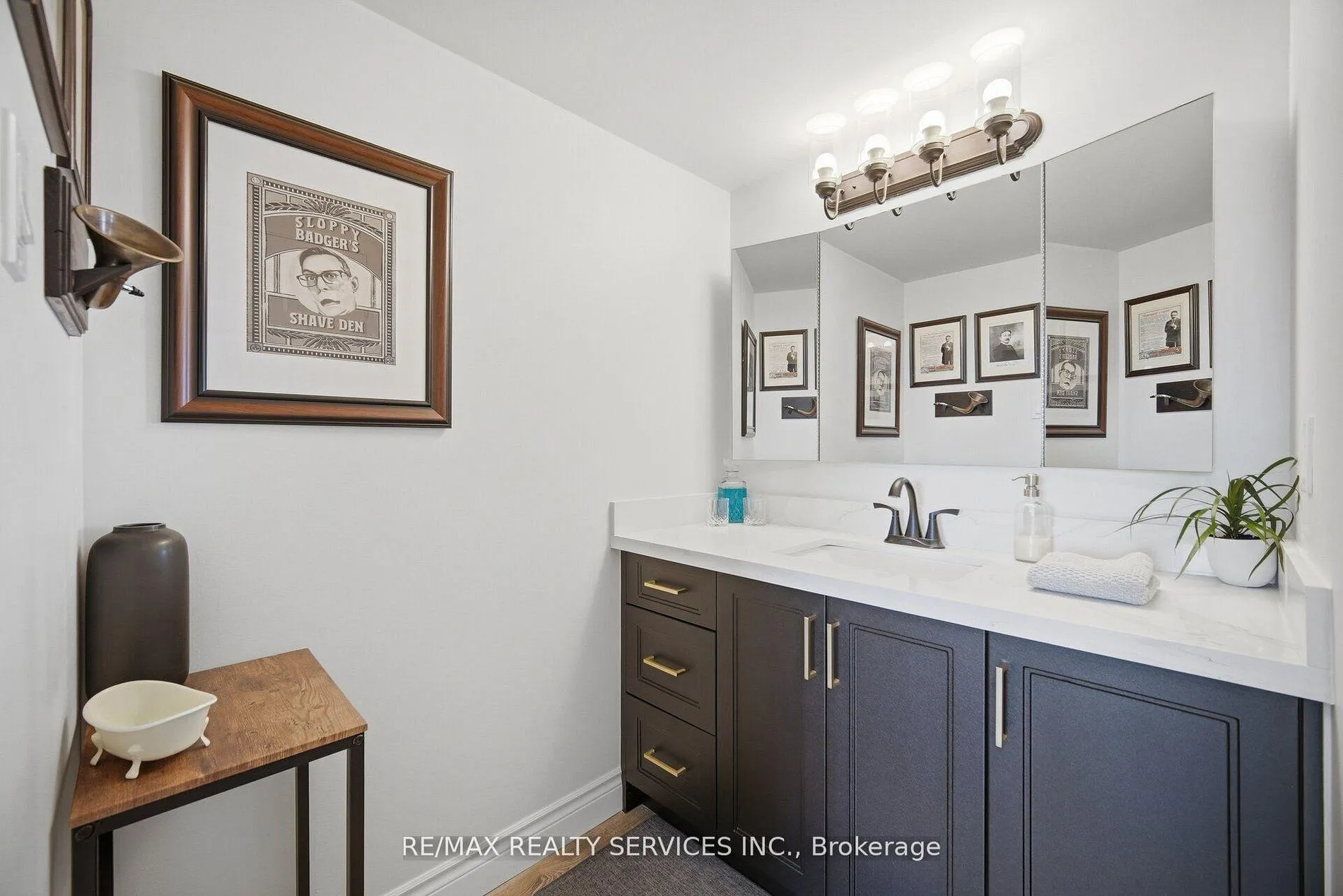 Photo 32 of Unit 711, 330 Mill Street S, Brampton, Brampton South — HOMEH
