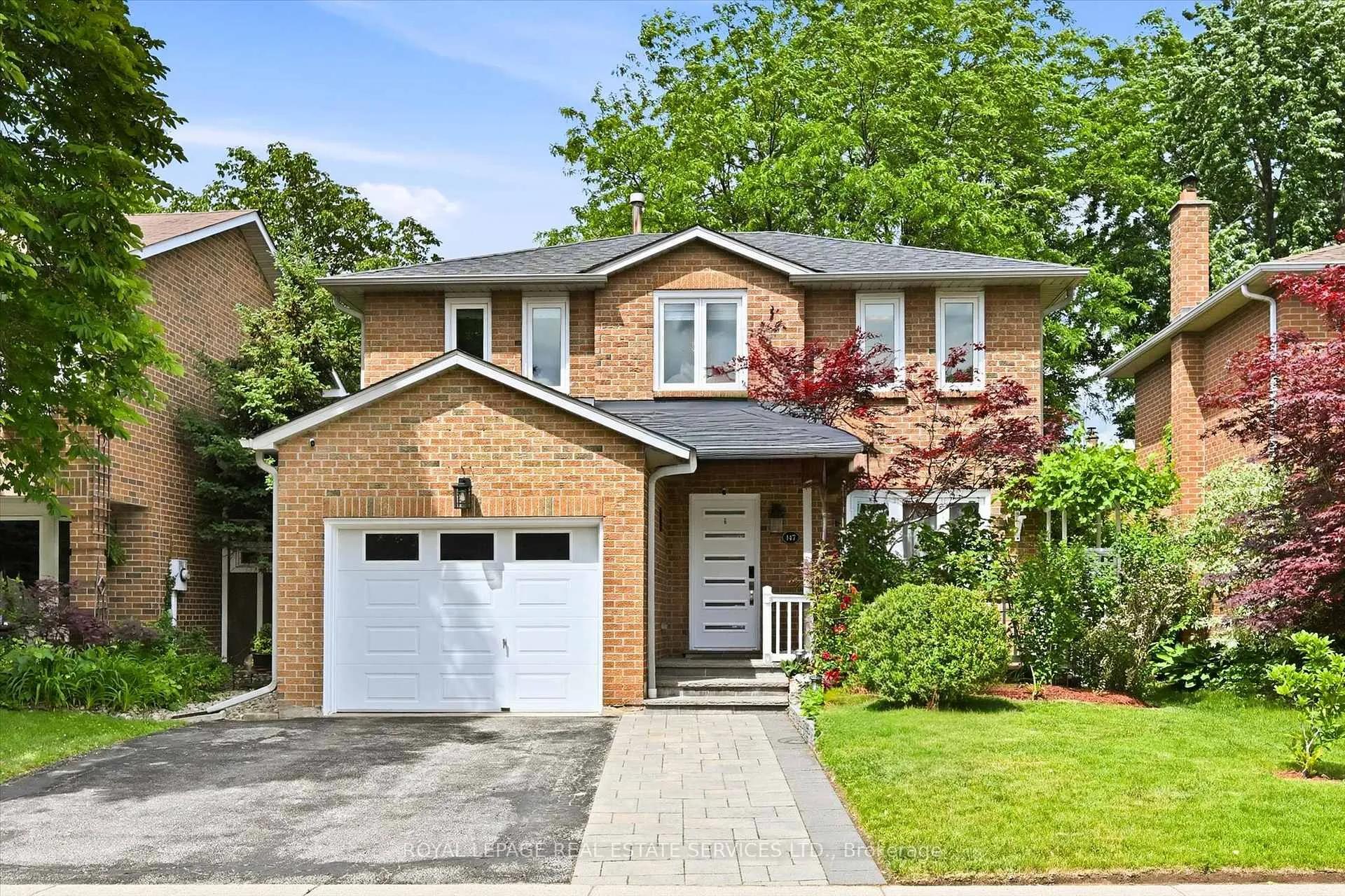 Photo 2 of 147 Speyside Drive, Oakville, Bronte — HOMEH
