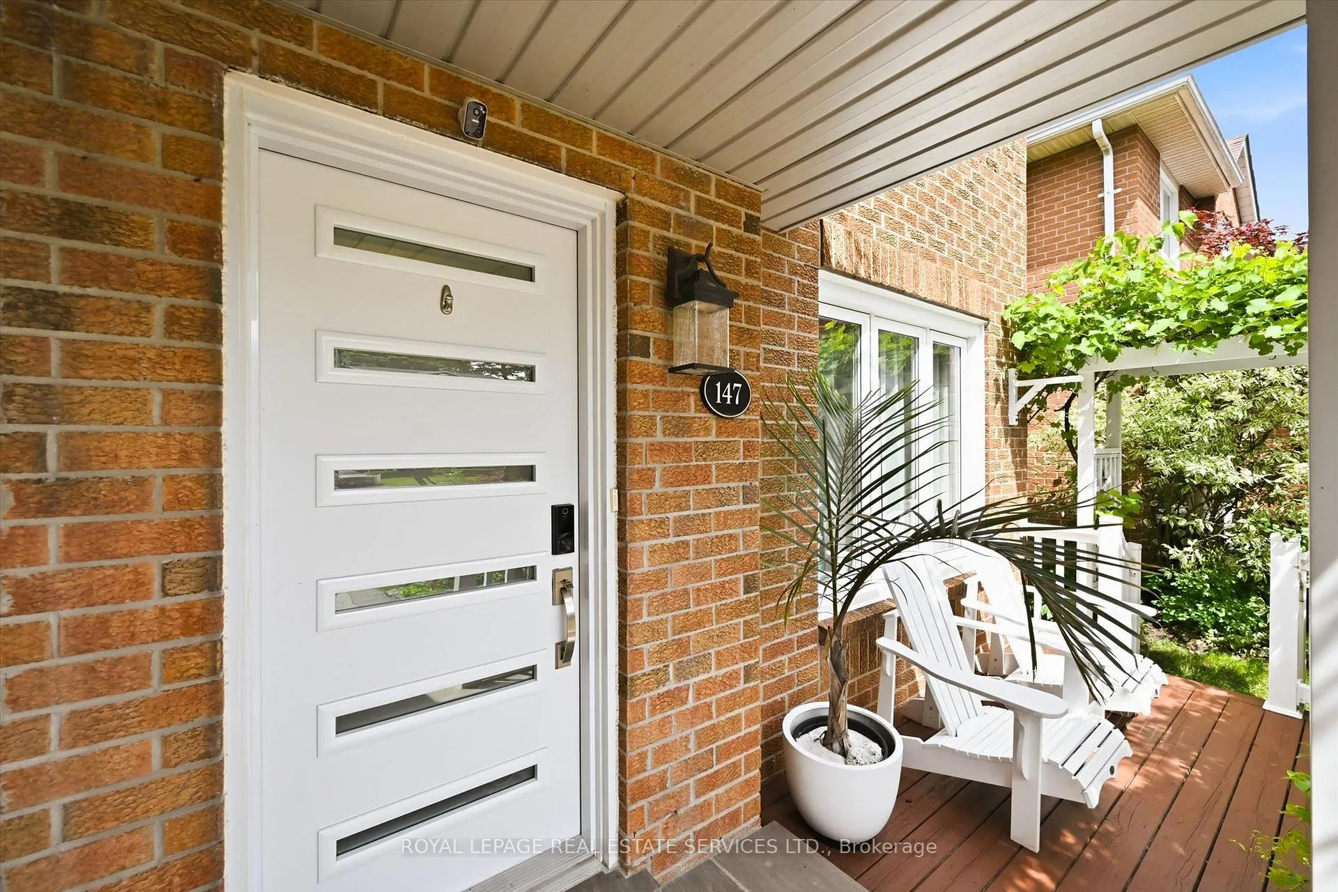 Photo 5 of 147 Speyside Drive, Oakville, Bronte — HOMEH