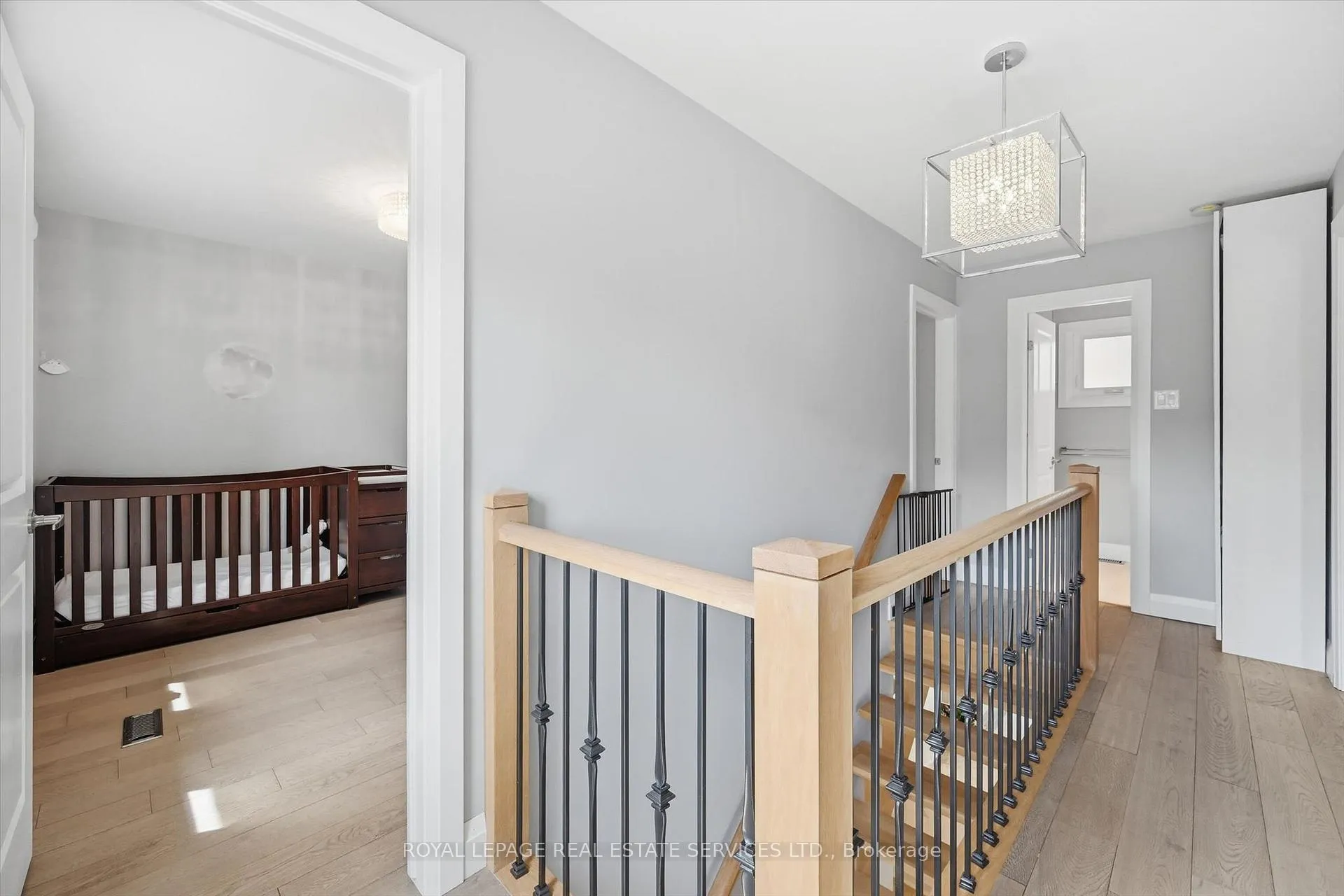 Photo 29 of 147 Speyside Drive, Oakville, Bronte — HOMEH
