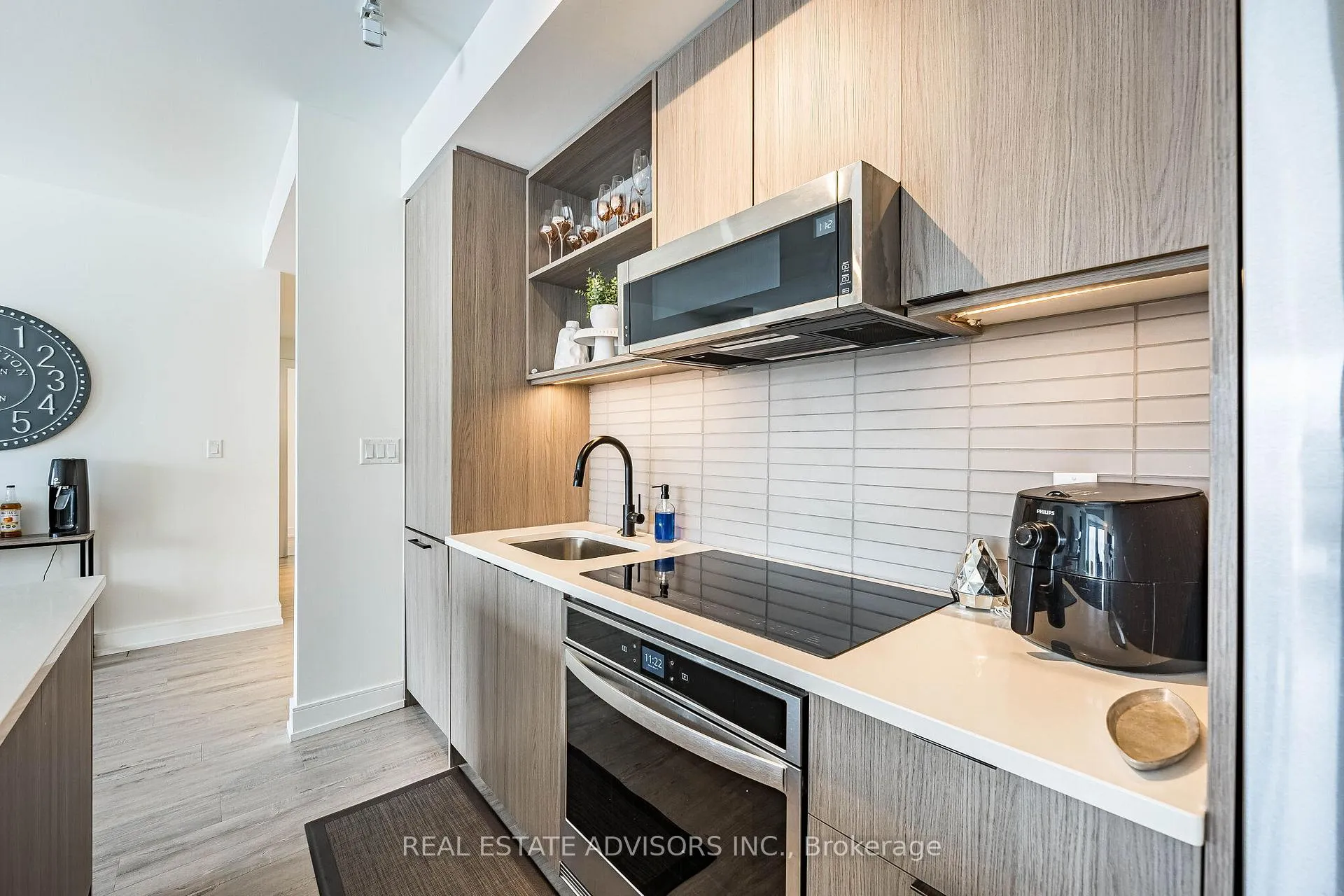 Photo 11 of Unit 716, 185 Dunlop Street E, Barrie, Lakeshore — HOMEH