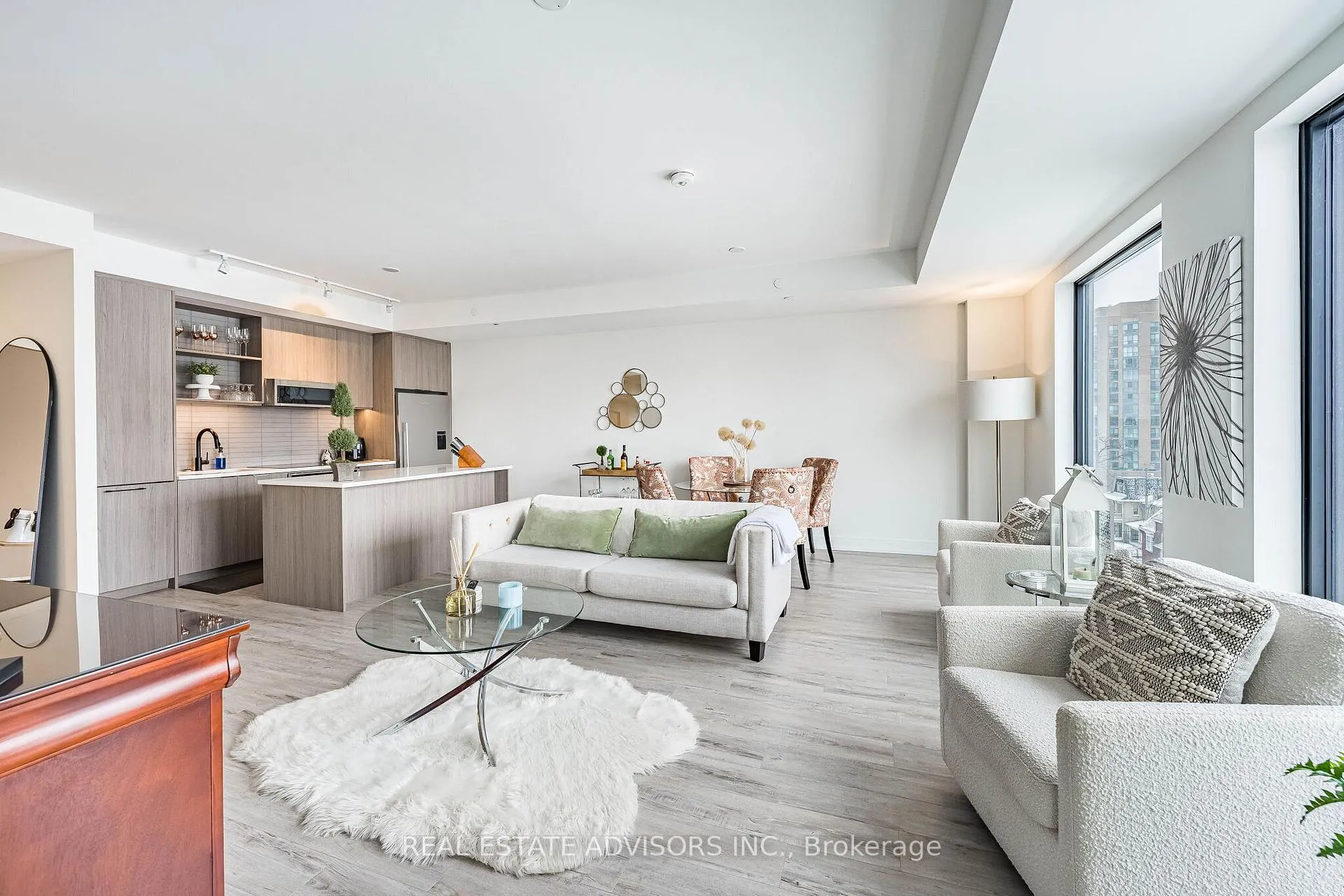 Photo 13 of Unit 716, 185 Dunlop Street E, Barrie, Lakeshore — HOMEH