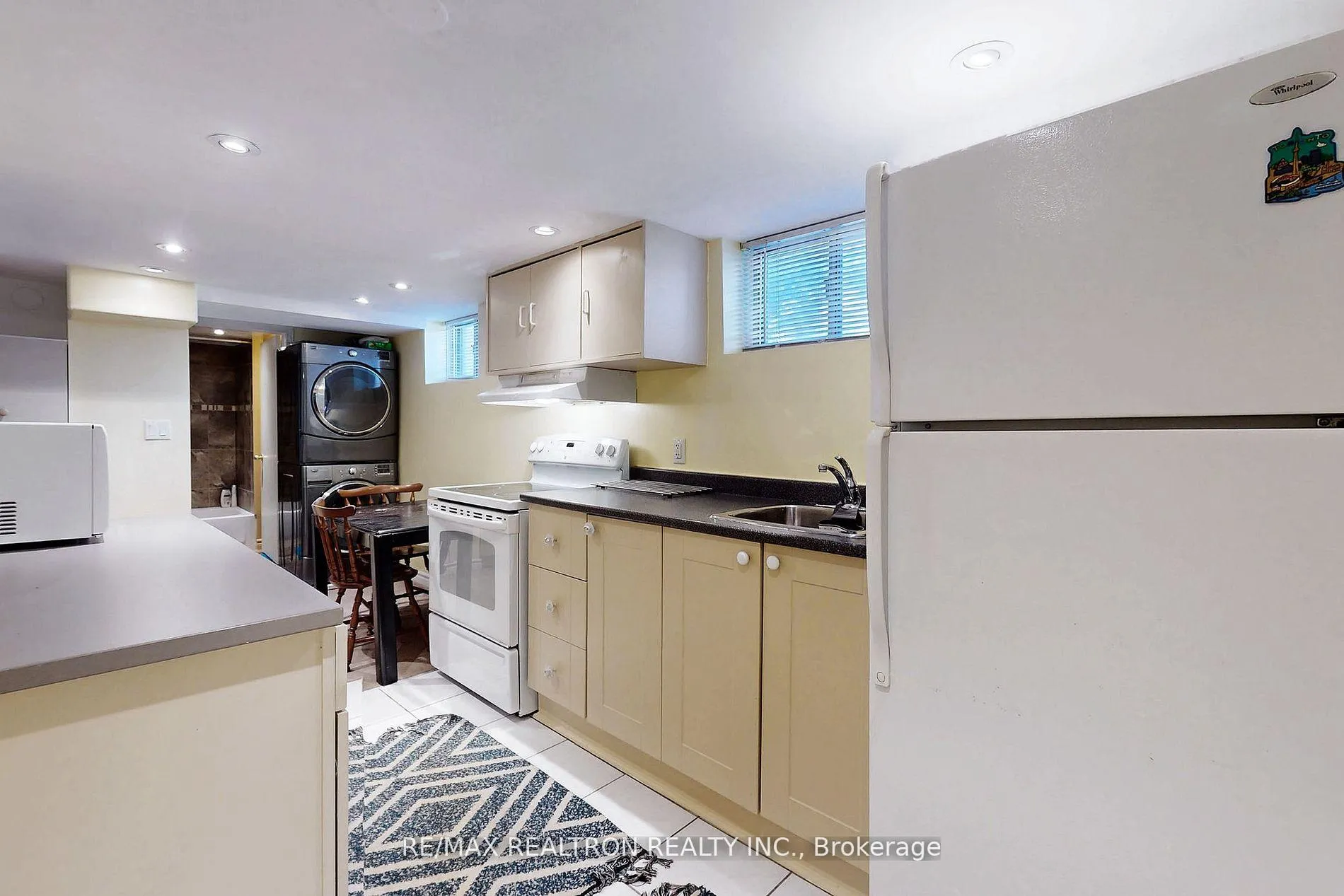 Photo 3 of Unit Lower, 84 Santamonica Boulevard, Scarborough, Clairlea-Birchmount — HOMEH