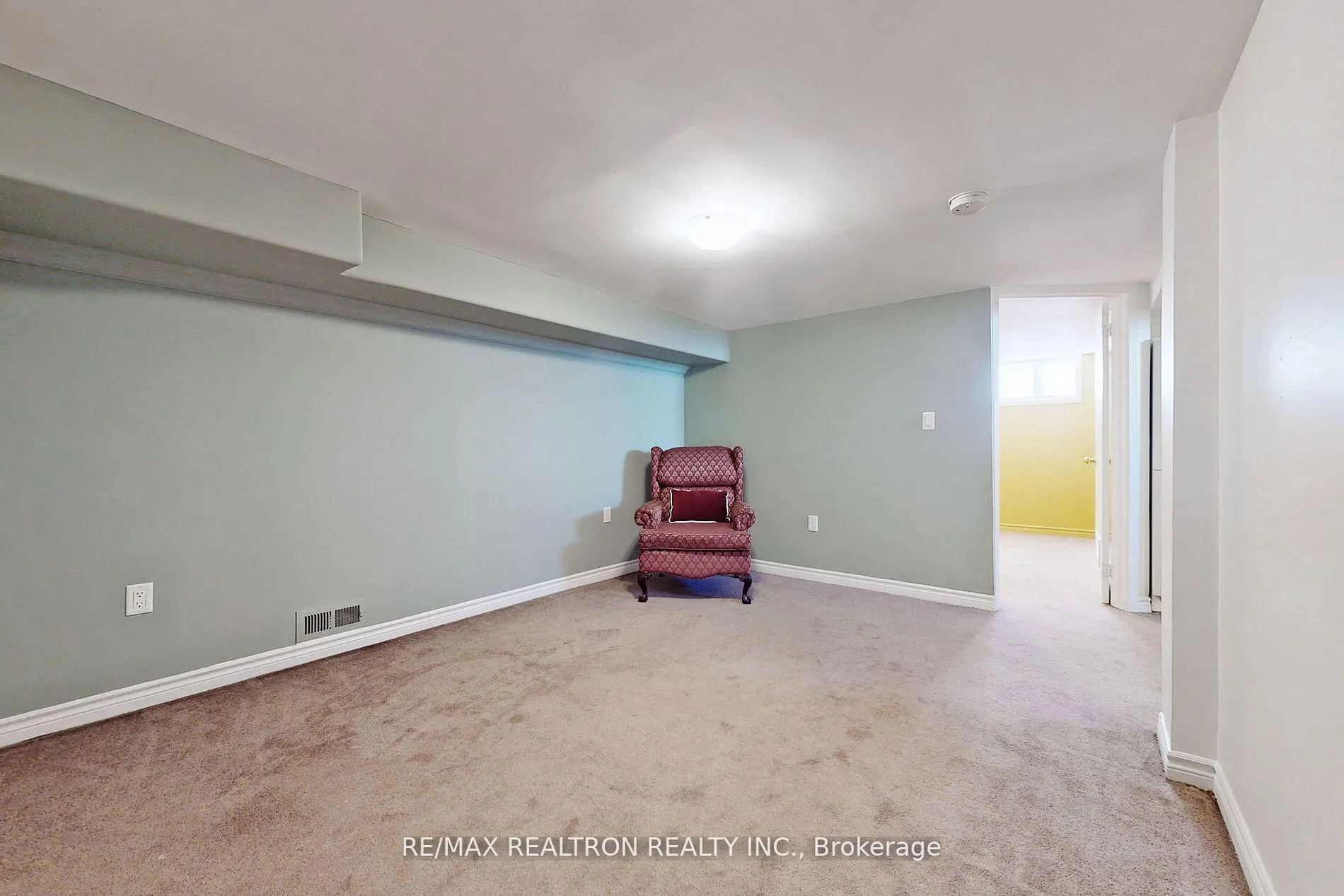 Photo 15 of Unit Lower, 84 Santamonica Boulevard, Scarborough, Clairlea-Birchmount — HOMEH