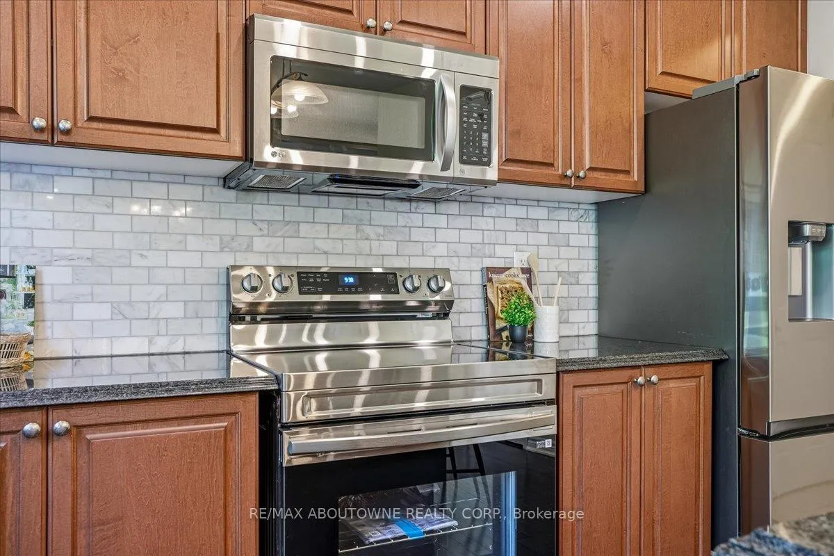 Photo 22 of 2383 Calloway Drive, Oakville, Westmount — HOMEH