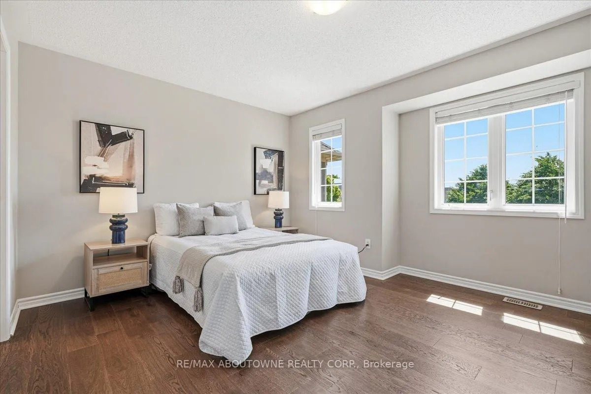 Photo 32 of 2383 Calloway Drive, Oakville, Westmount — HOMEH