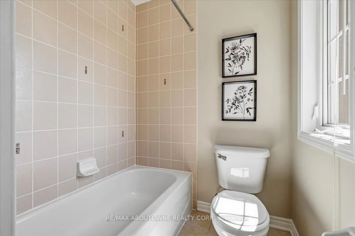 Photo 42 of 2383 Calloway Drive, Oakville, Westmount — HOMEH