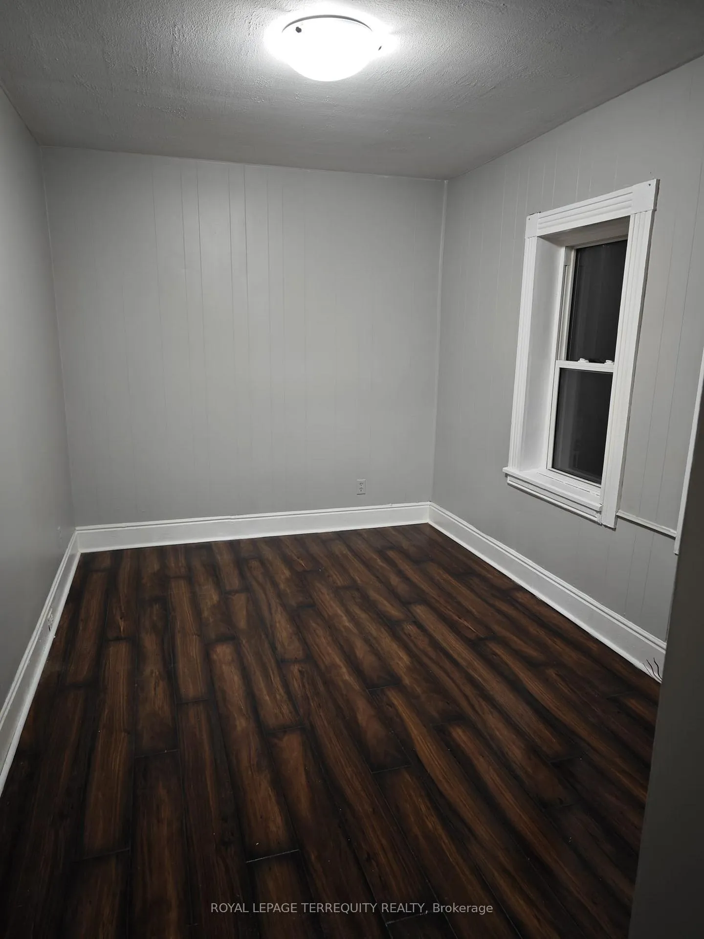 Photo 3 of 12 Gibson Street, Parry Sound — HOMEH