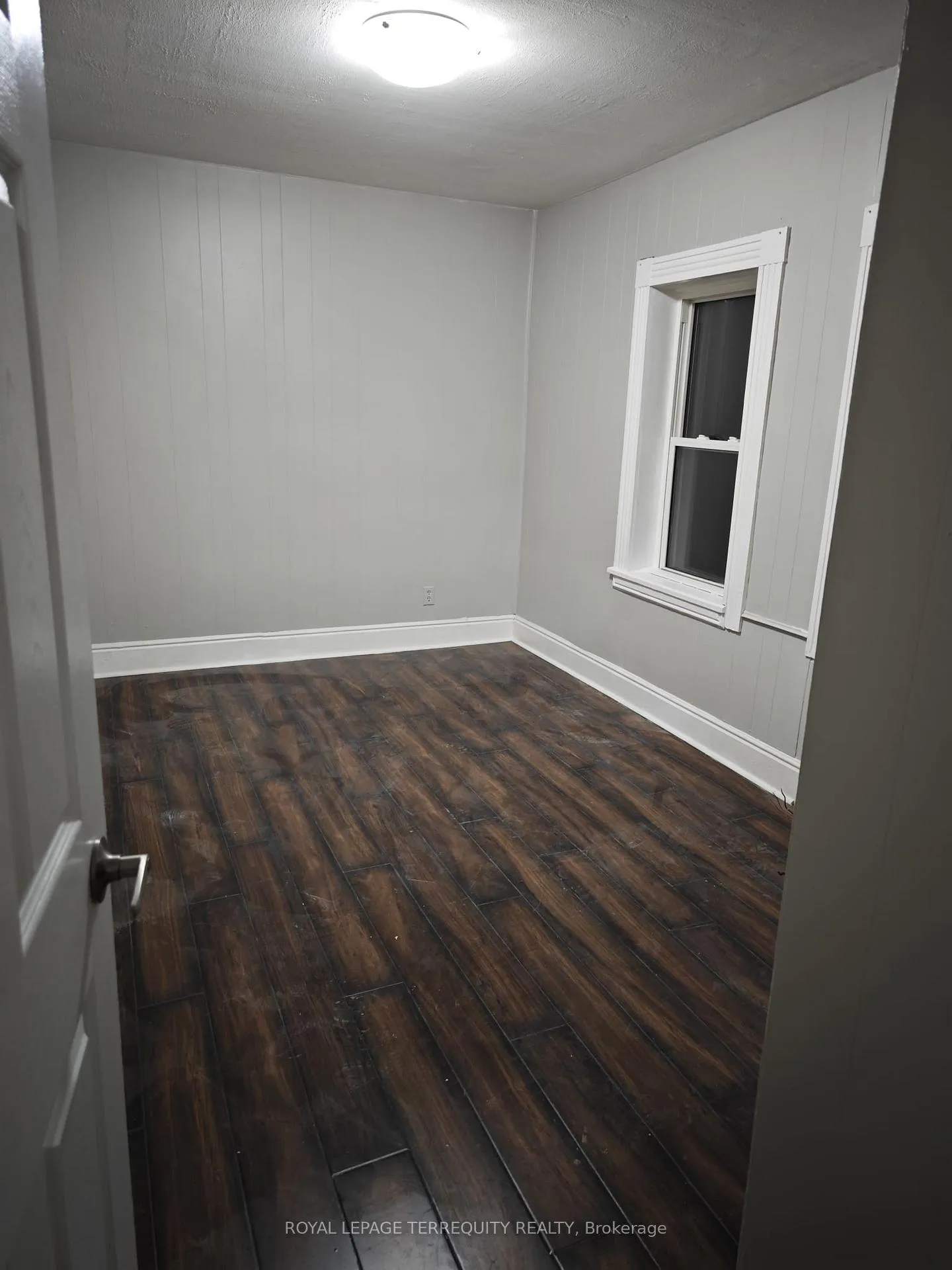 Photo 4 of 12 Gibson Street, Parry Sound — HOMEH