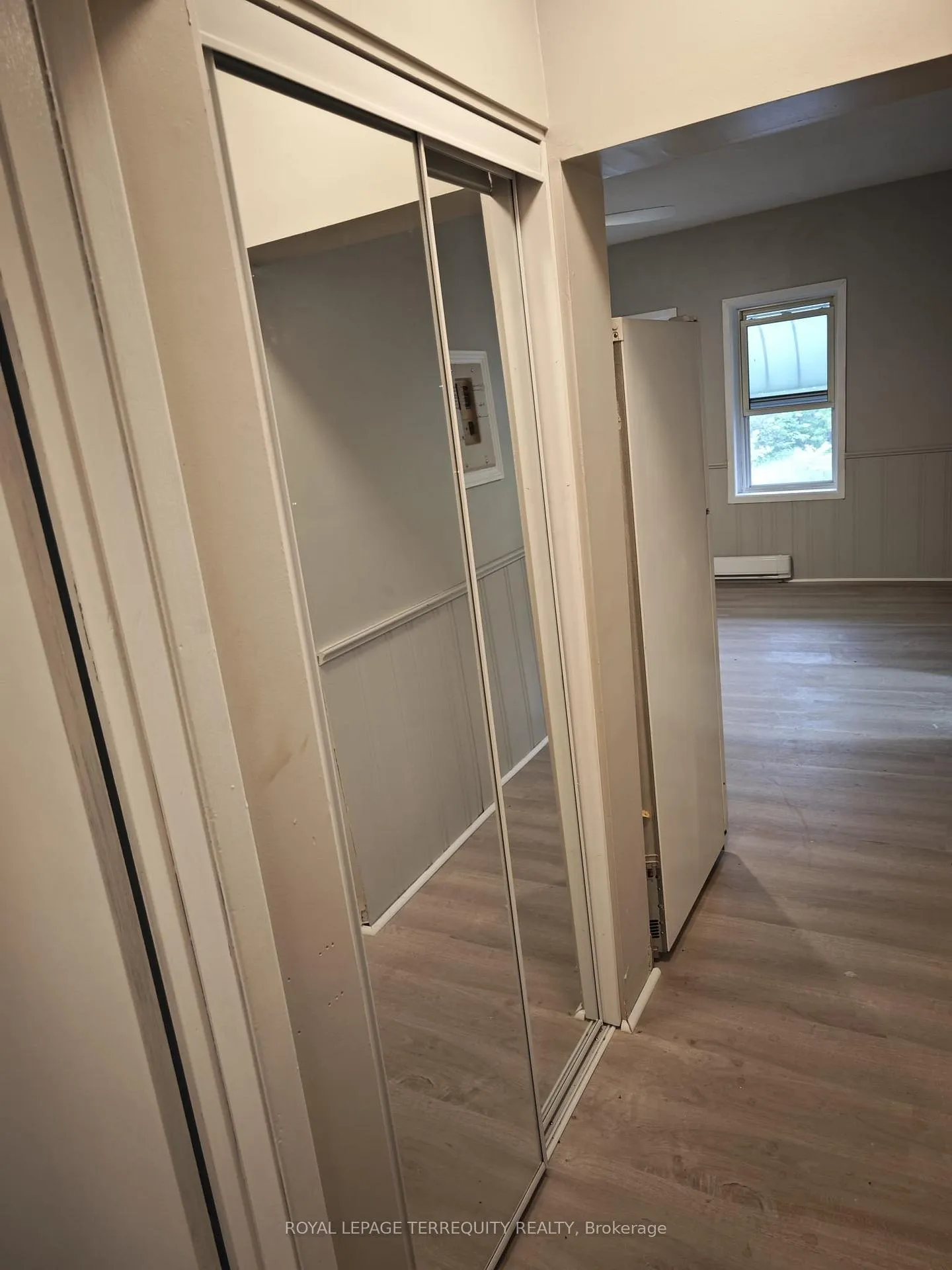 Photo 7 of 12 Gibson Street, Parry Sound — HOMEH
