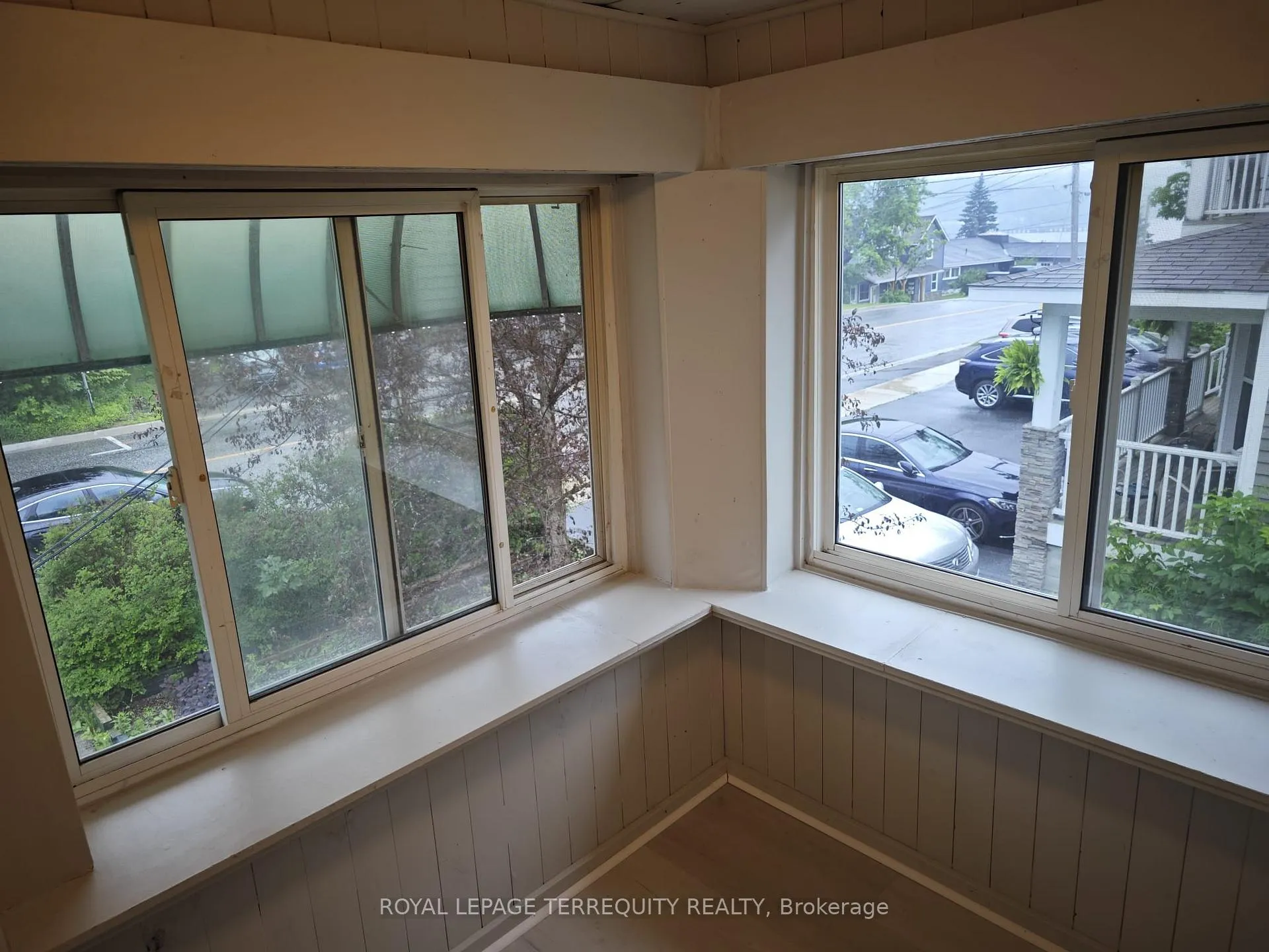 Photo 11 of 12 Gibson Street, Parry Sound — HOMEH