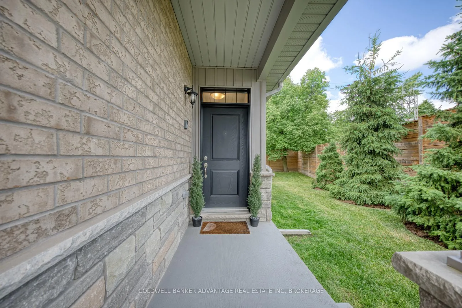 Photo 8 of 1 Borden Trail, Welland, Prince Charles — HOMEH