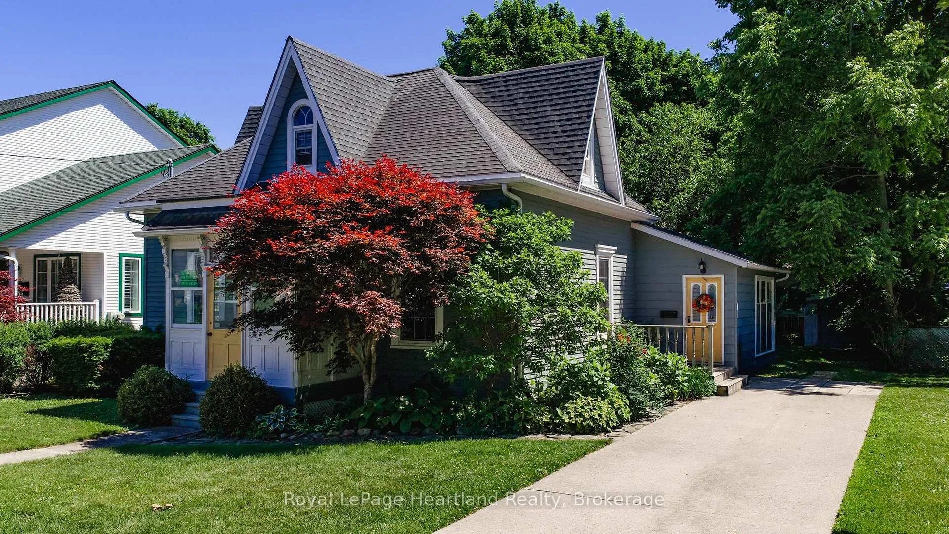 Photo 2 of 36 Trafalgar Street, Goderich, Goderich (Town) — HOMEH
