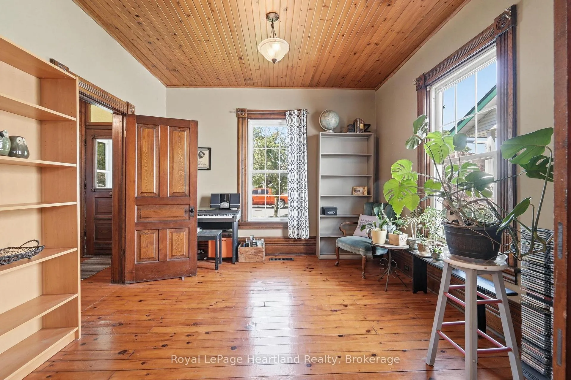 Photo 15 of 36 Trafalgar Street, Goderich, Goderich (Town) — HOMEH