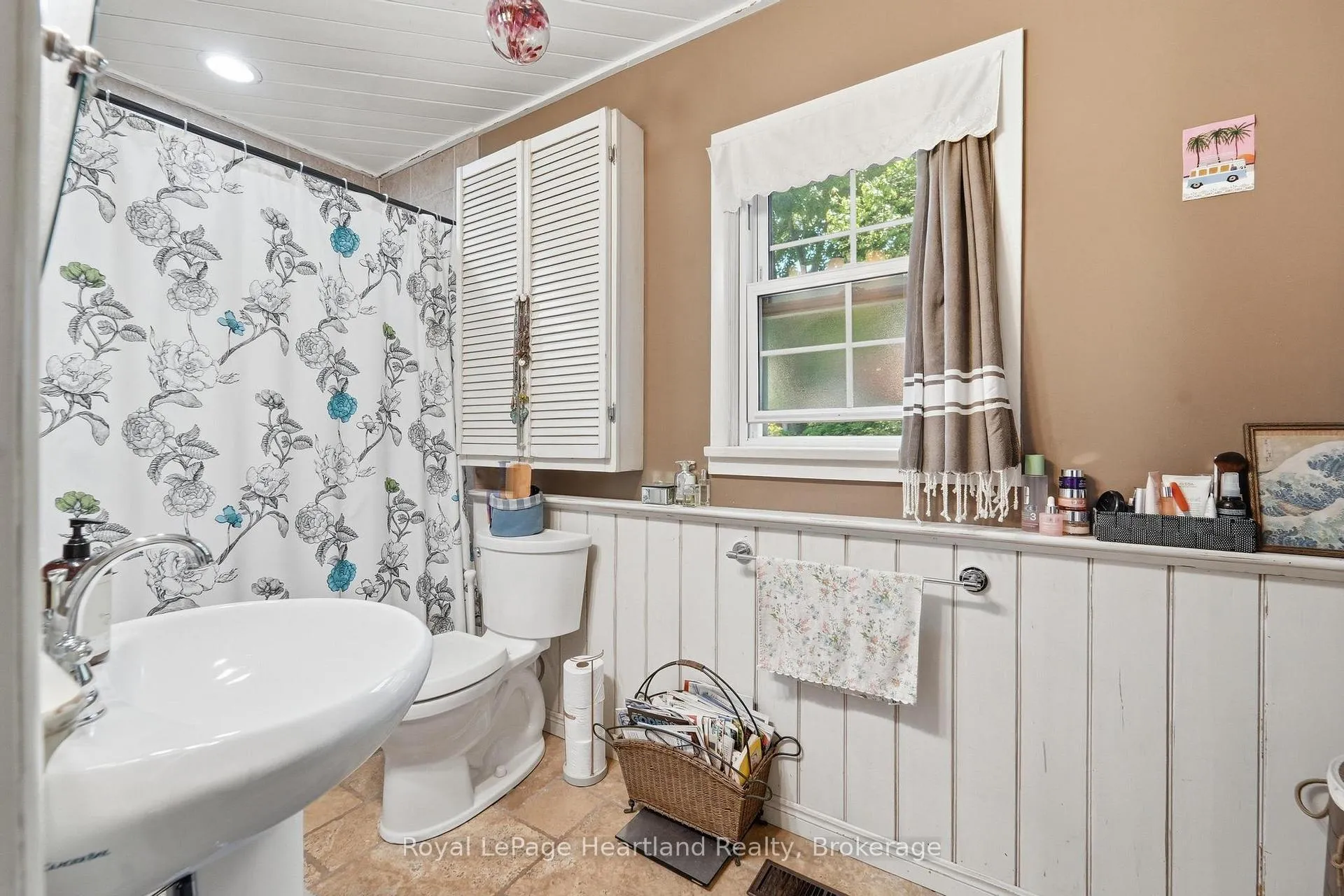 Photo 17 of 36 Trafalgar Street, Goderich, Goderich (Town) — HOMEH