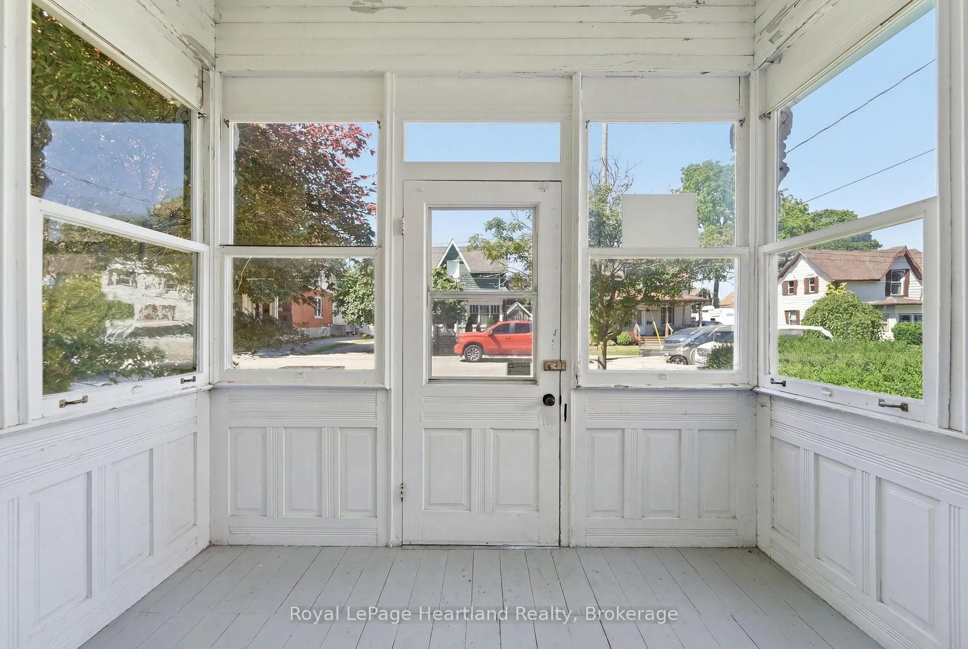 Photo 21 of 36 Trafalgar Street, Goderich, Goderich (Town) — HOMEH