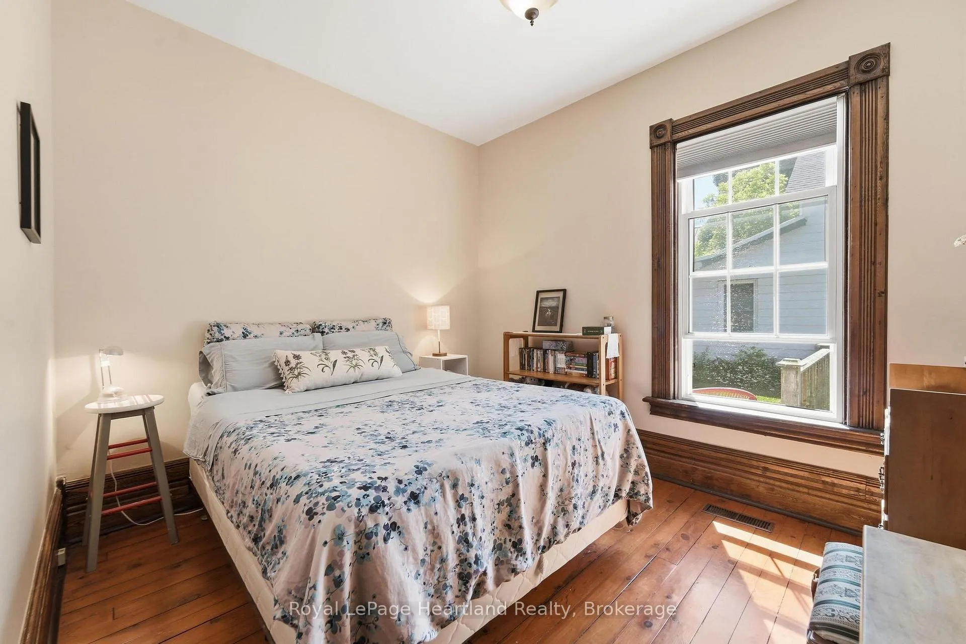 Photo 24 of 36 Trafalgar Street, Goderich, Goderich (Town) — HOMEH