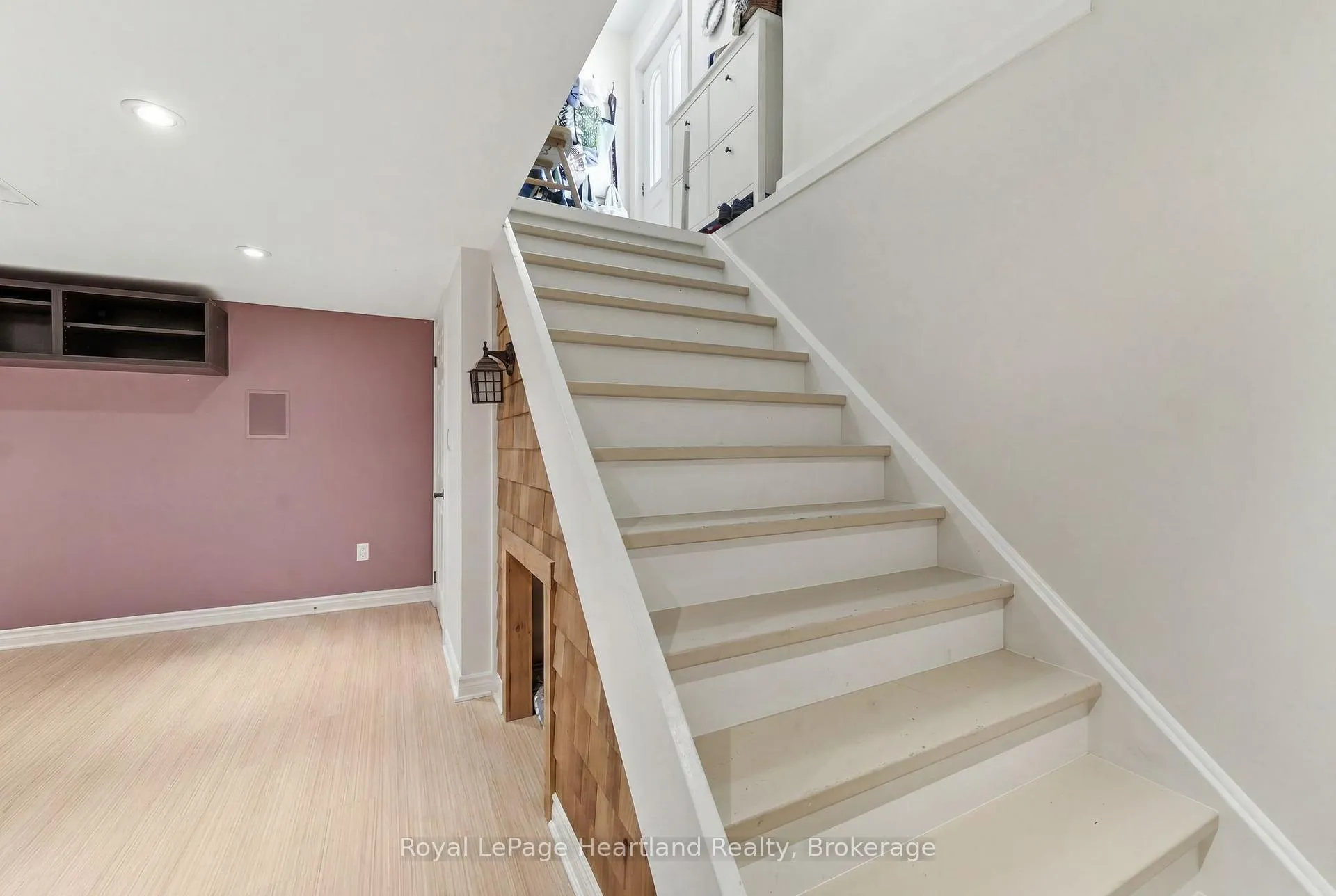 Photo 32 of 36 Trafalgar Street, Goderich, Goderich (Town) — HOMEH