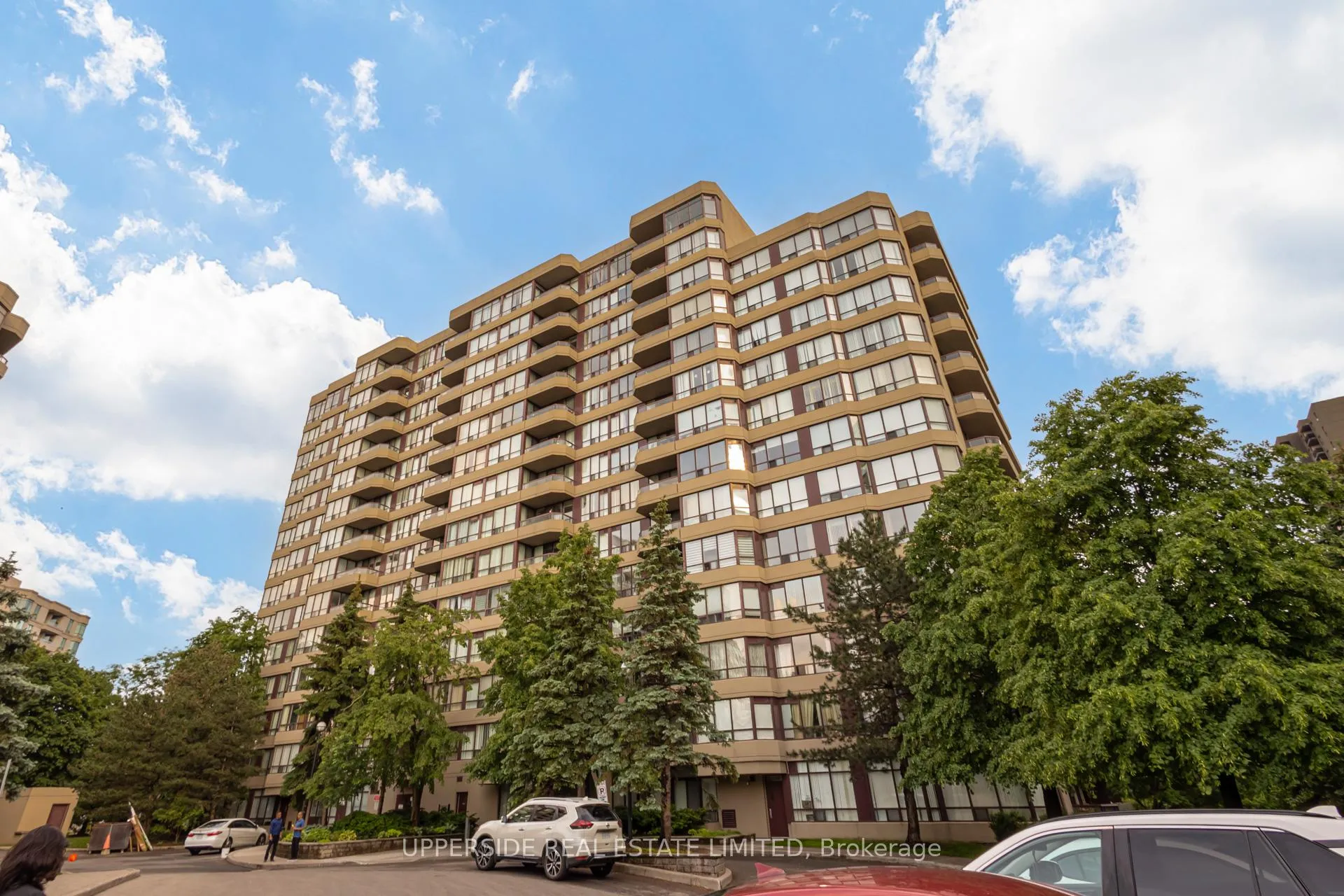 Photo 2 of Unit 1204, 91 Townsgate Drive, Vaughan, Crestwood-Springfarm-Yorkhill — HOMEH