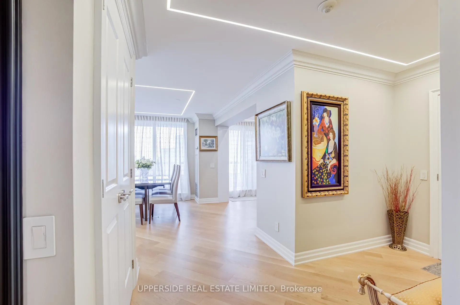 Photo 7 of Unit 1204, 91 Townsgate Drive, Vaughan, Crestwood-Springfarm-Yorkhill — HOMEH