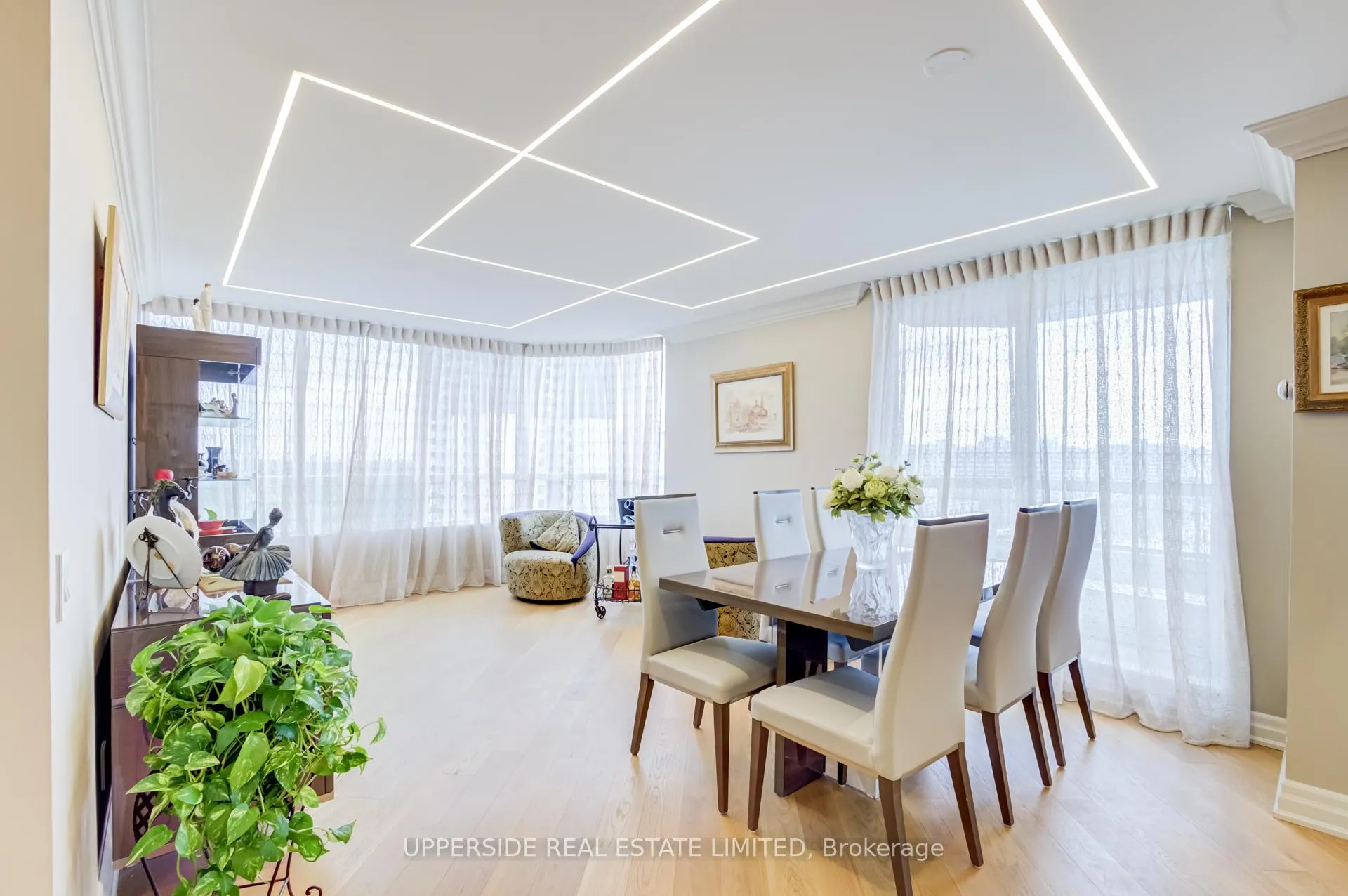 Photo 1 of Unit 1204, 91 Townsgate Drive, Vaughan, Crestwood-Springfarm-Yorkhill — HOMEH