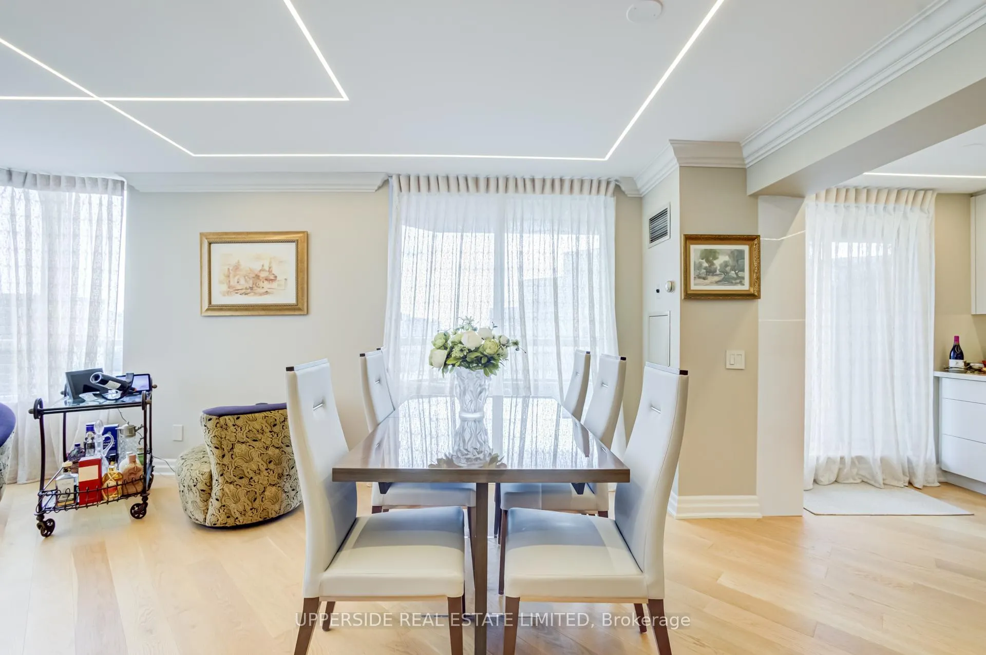 Photo 8 of Unit 1204, 91 Townsgate Drive, Vaughan, Crestwood-Springfarm-Yorkhill — HOMEH