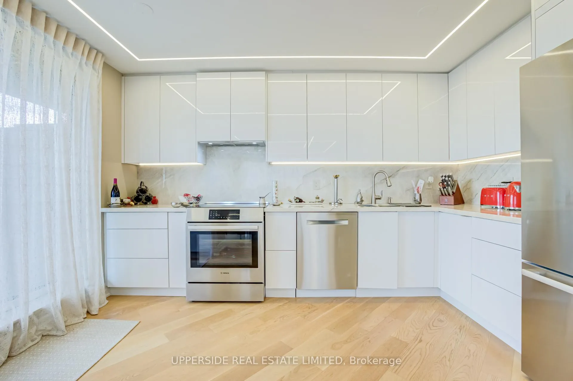 Photo 13 of Unit 1204, 91 Townsgate Drive, Vaughan, Crestwood-Springfarm-Yorkhill — HOMEH