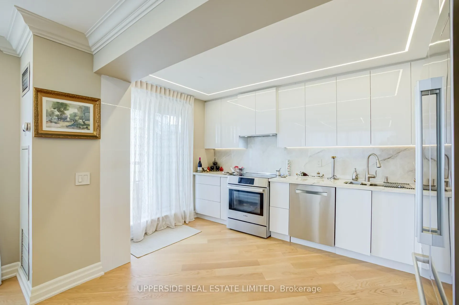 Photo 17 of Unit 1204, 91 Townsgate Drive, Vaughan, Crestwood-Springfarm-Yorkhill — HOMEH