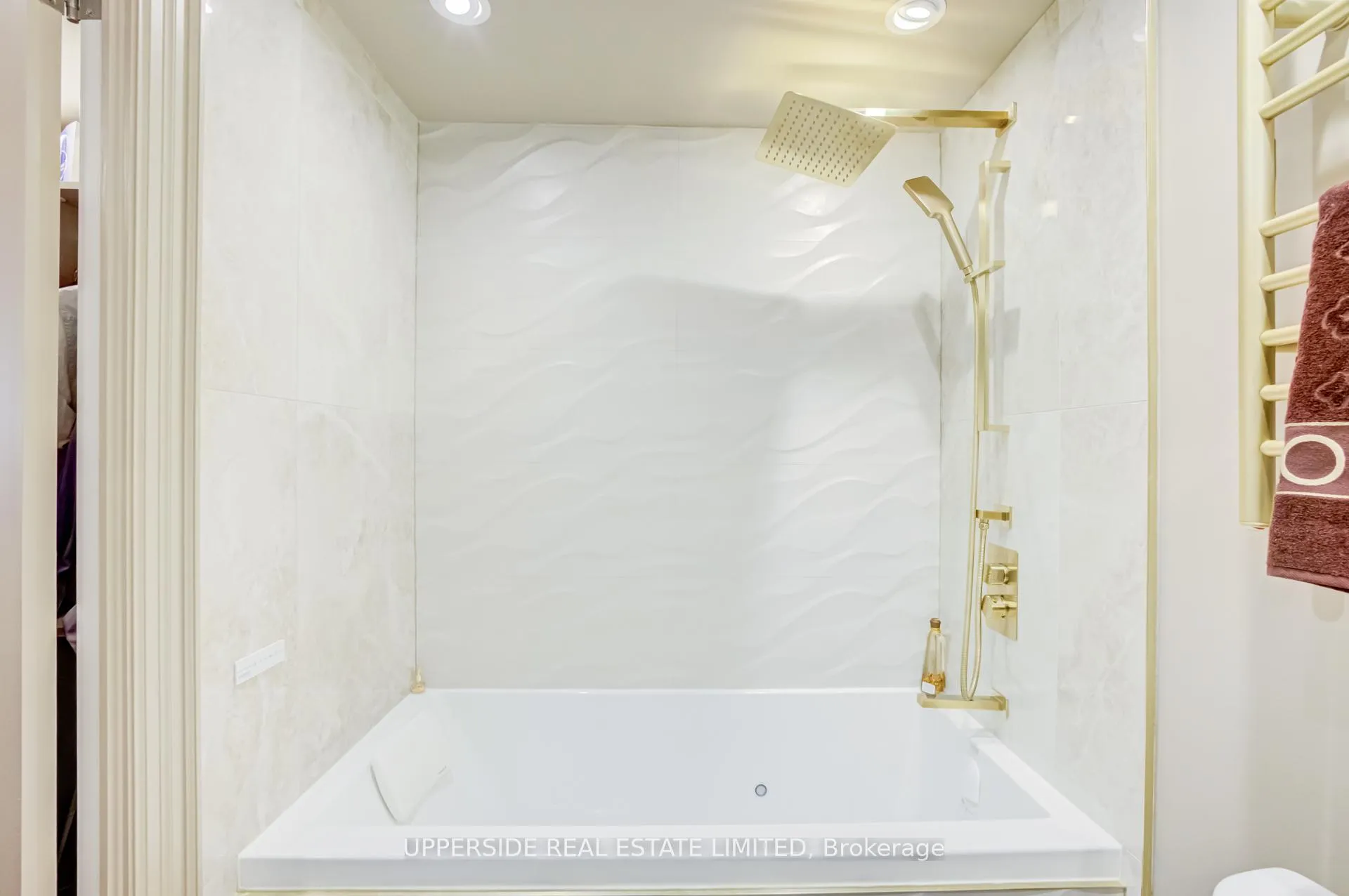 Photo 36 of Unit 1204, 91 Townsgate Drive, Vaughan, Crestwood-Springfarm-Yorkhill — HOMEH