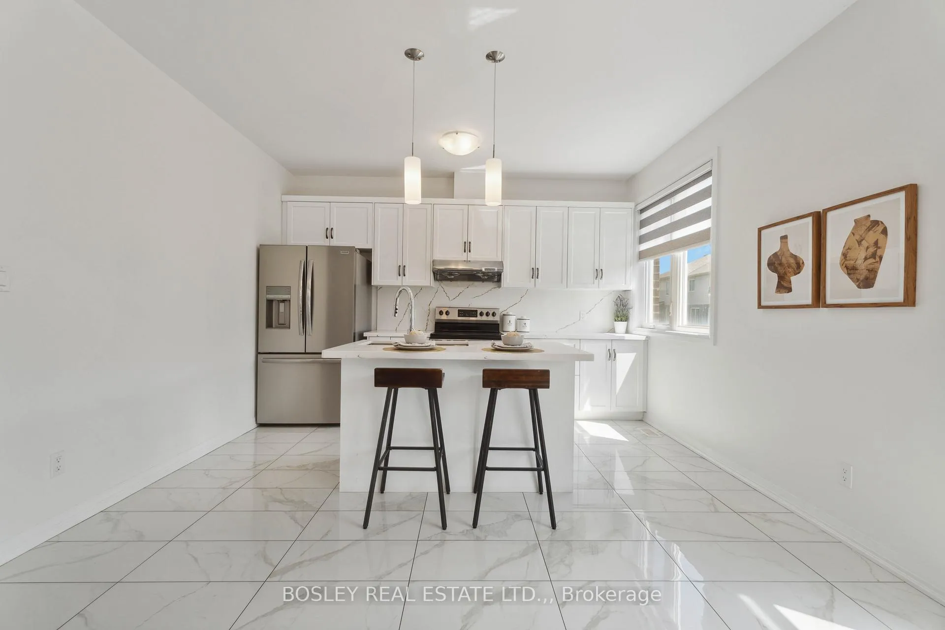 Photo 14 of 8052 Citation Road, Niagara Falls, Ascot — HOMEH