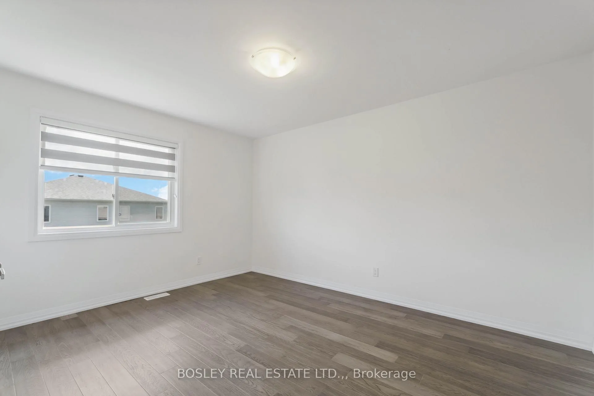 Photo 27 of 8052 Citation Road, Niagara Falls, Ascot — HOMEH