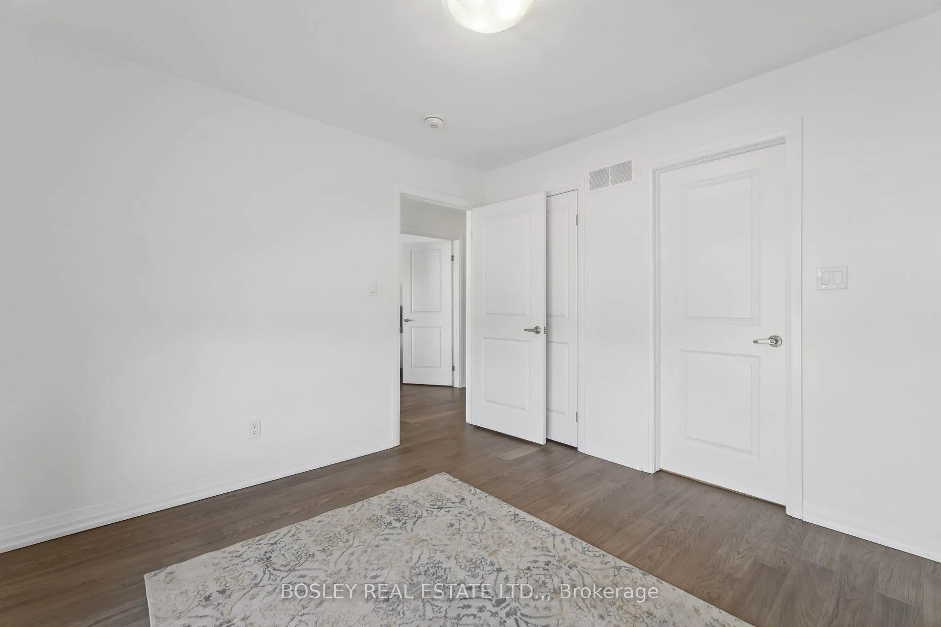 Photo 32 of 8052 Citation Road, Niagara Falls, Ascot — HOMEH